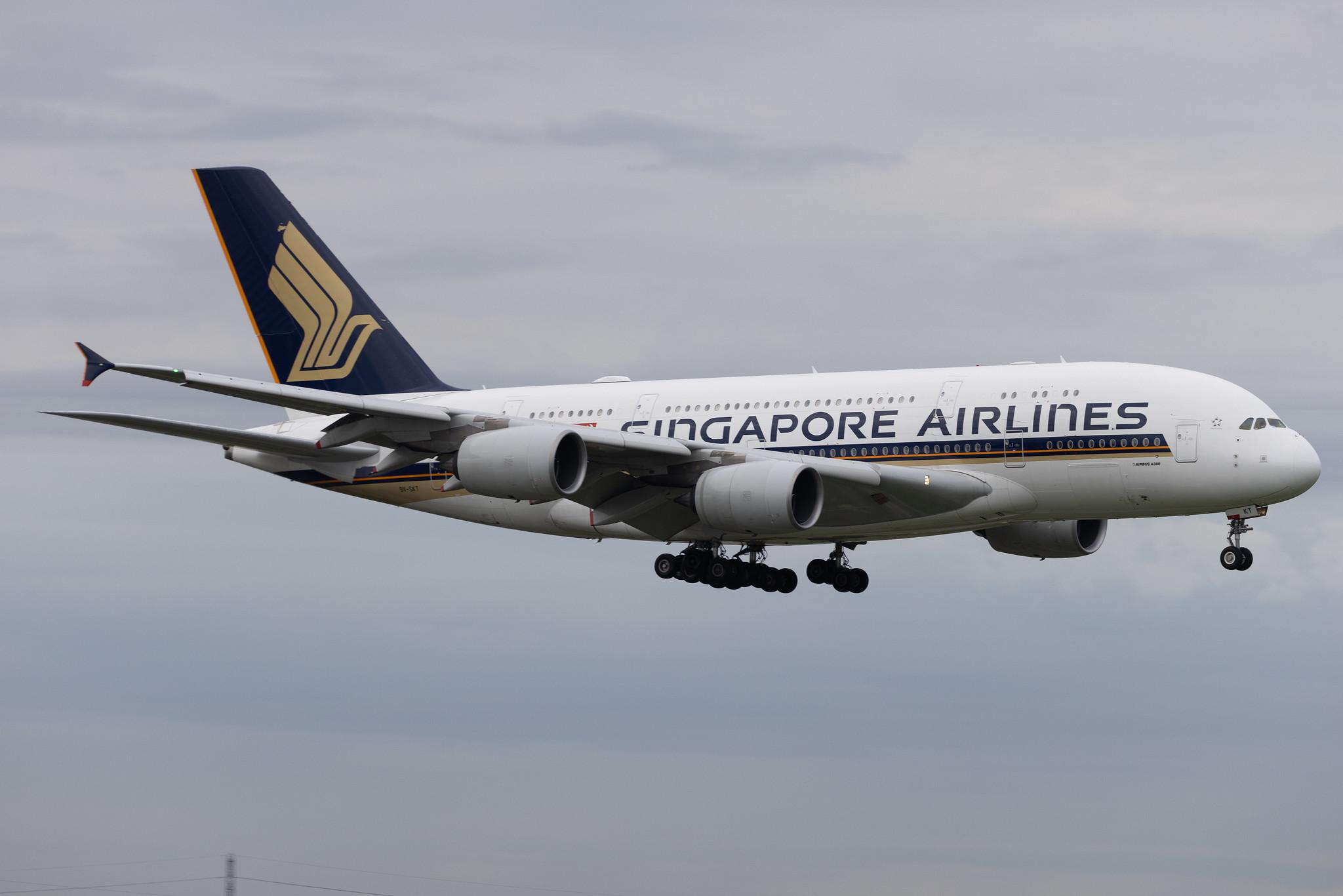 London Heathrow: Singapore Airlines (SQ / SIA) | Airbus A380-841 A388 | 9V-SKT | MSN 092