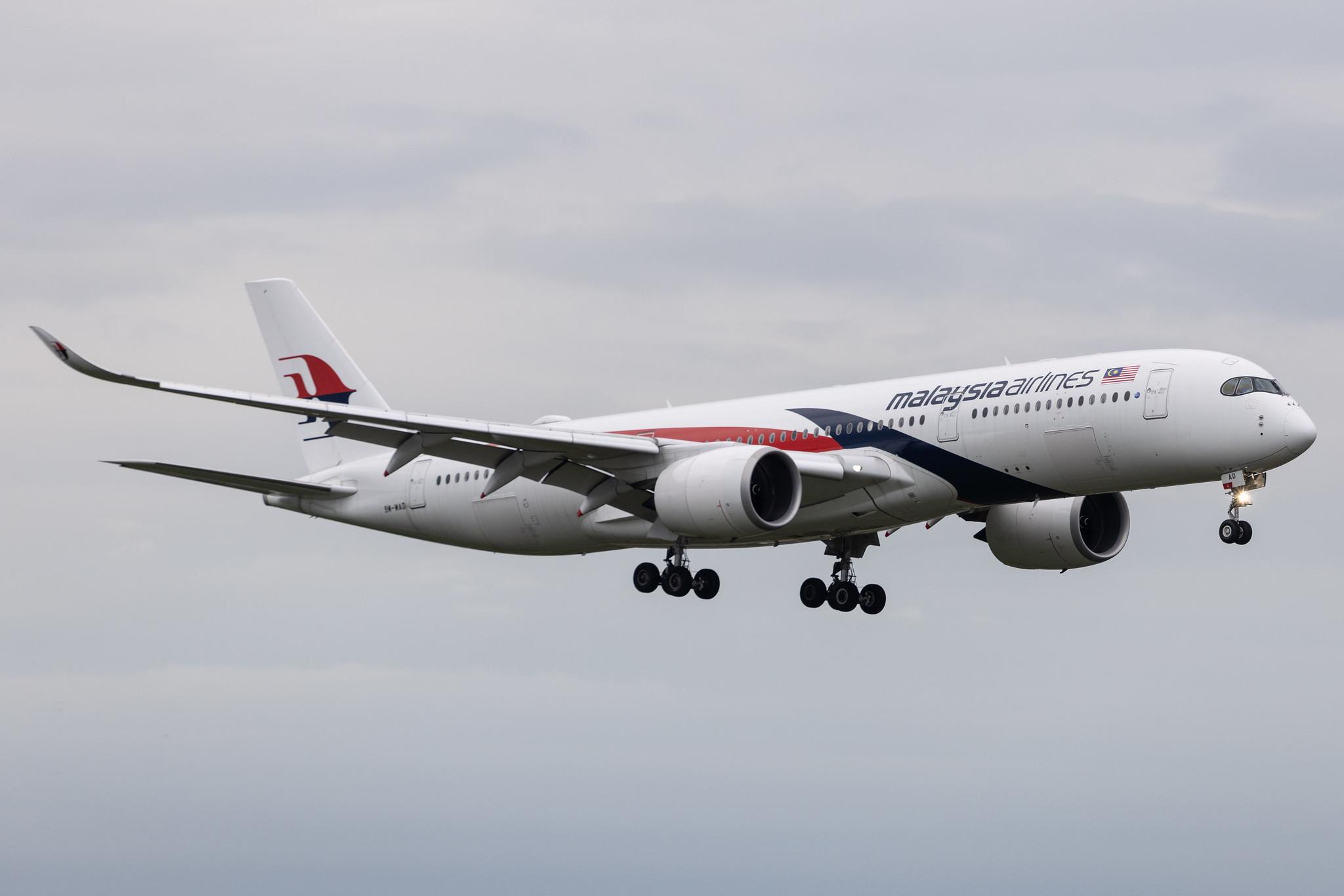 London Heathrow: Malaysia Airlines (MH / MAS) | Airbus A350-941 A359 | 9M-MAD | MSN 183
