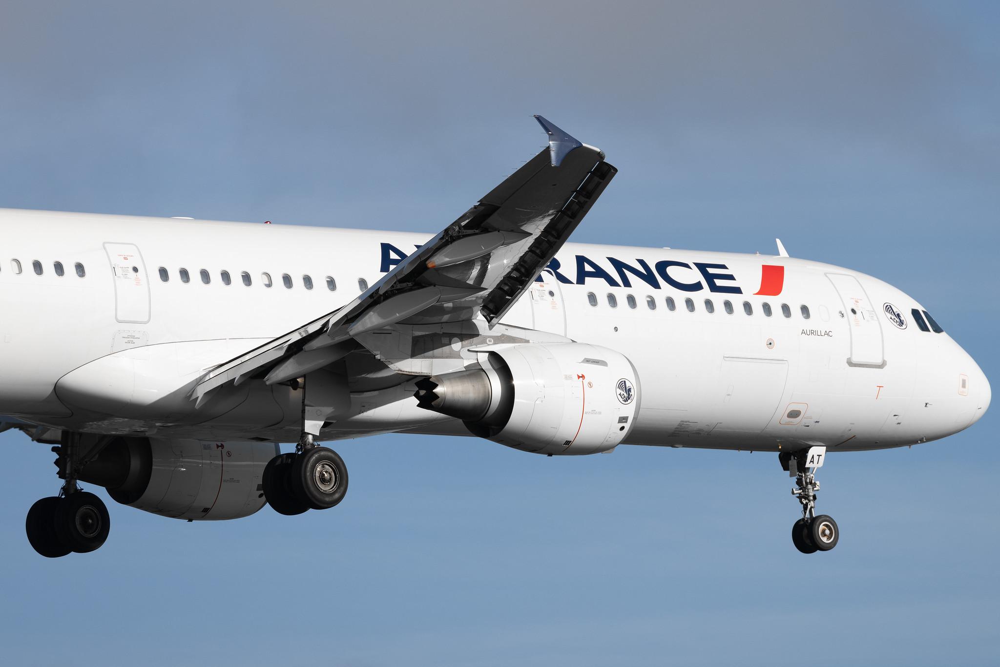 London Heathrow: Air France (AF / AFR) | Airbus A321-212 A321 | F-GTAT | MSN 3441