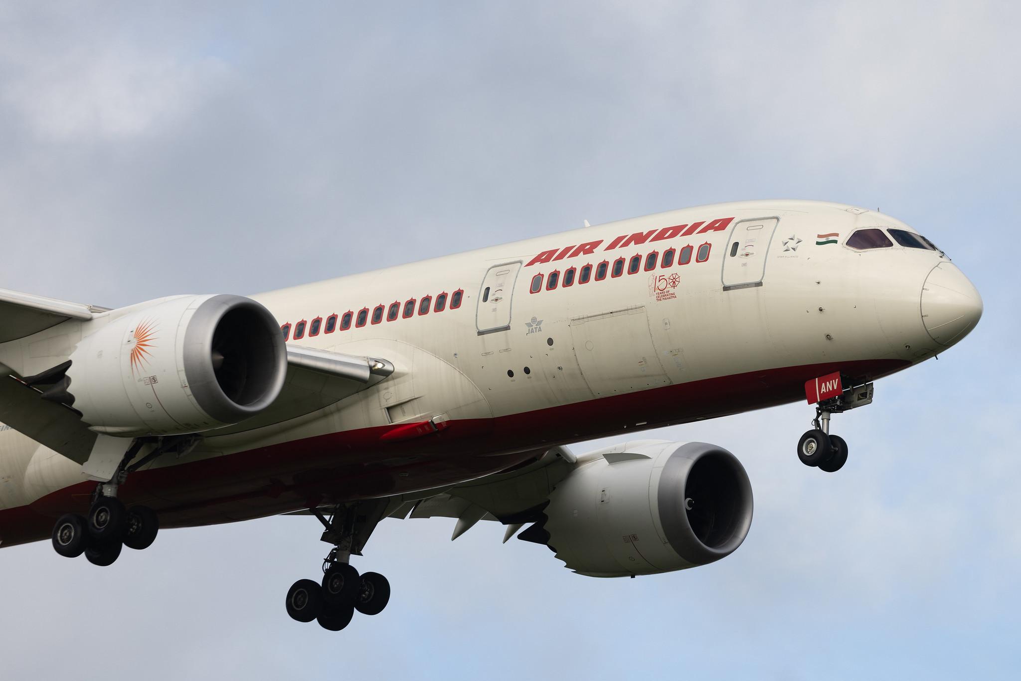 London Heathrow: Air India (AI / AIC) | Boeing 787-8 Dreamliner B788 | VT-ANV | MSN 36293