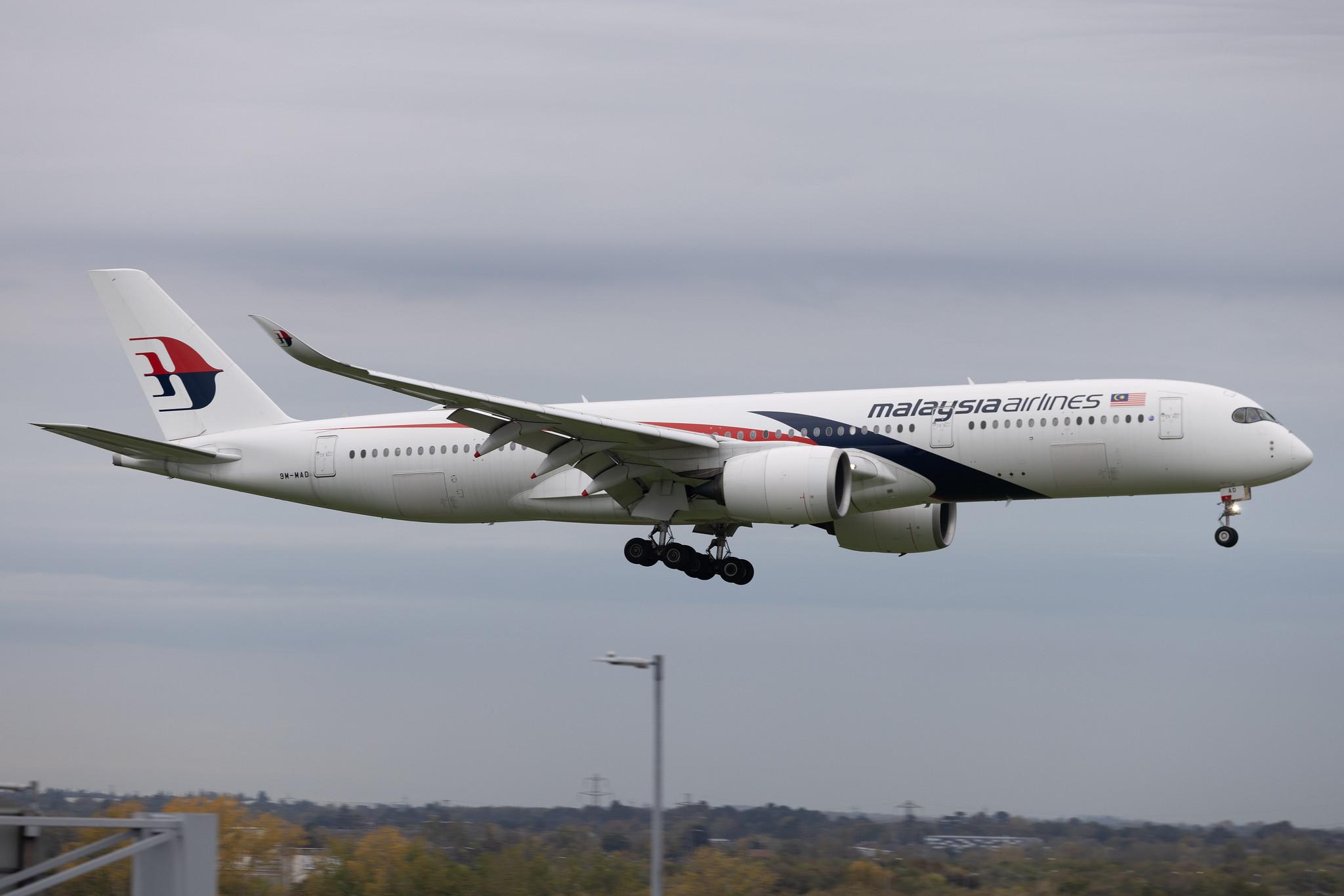 London Heathrow: Malaysia Airlines (MH / MAS) | Airbus A350-941 A359 | 9M-MAD | MSN 183