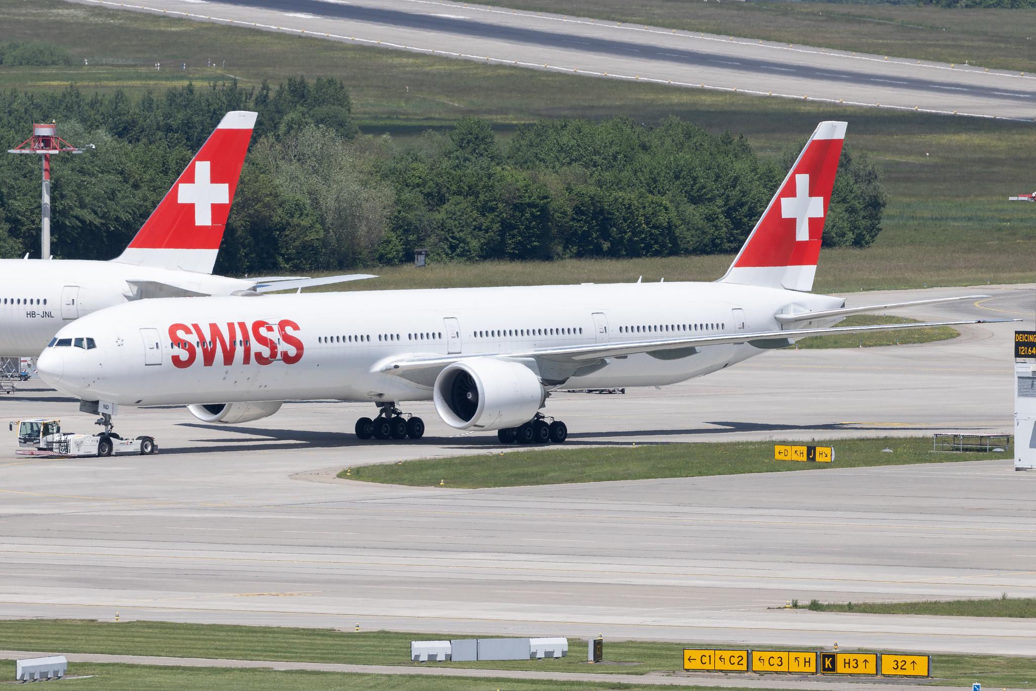 Flughafen Zürich: Swiss (LX / SWR) | Boeing 777-3DE(ER) B77W | HB-JND | MSN 44585
