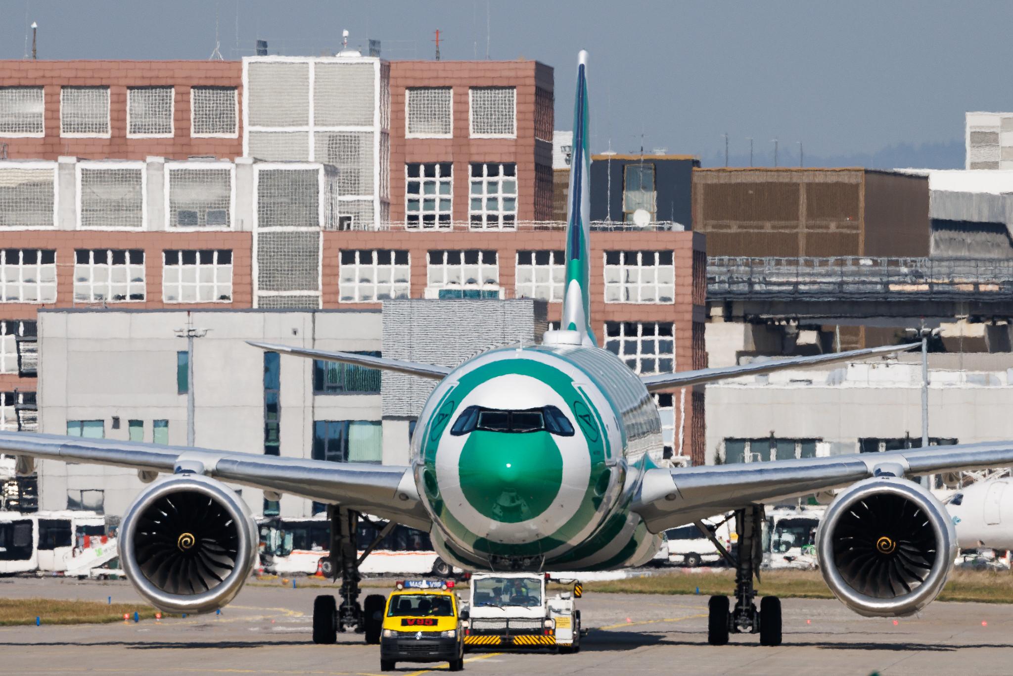 Frankfurt Airport: Condor (DE / CFG) | Airbus A330-941 A339 | D-ANRE | MSN 1971