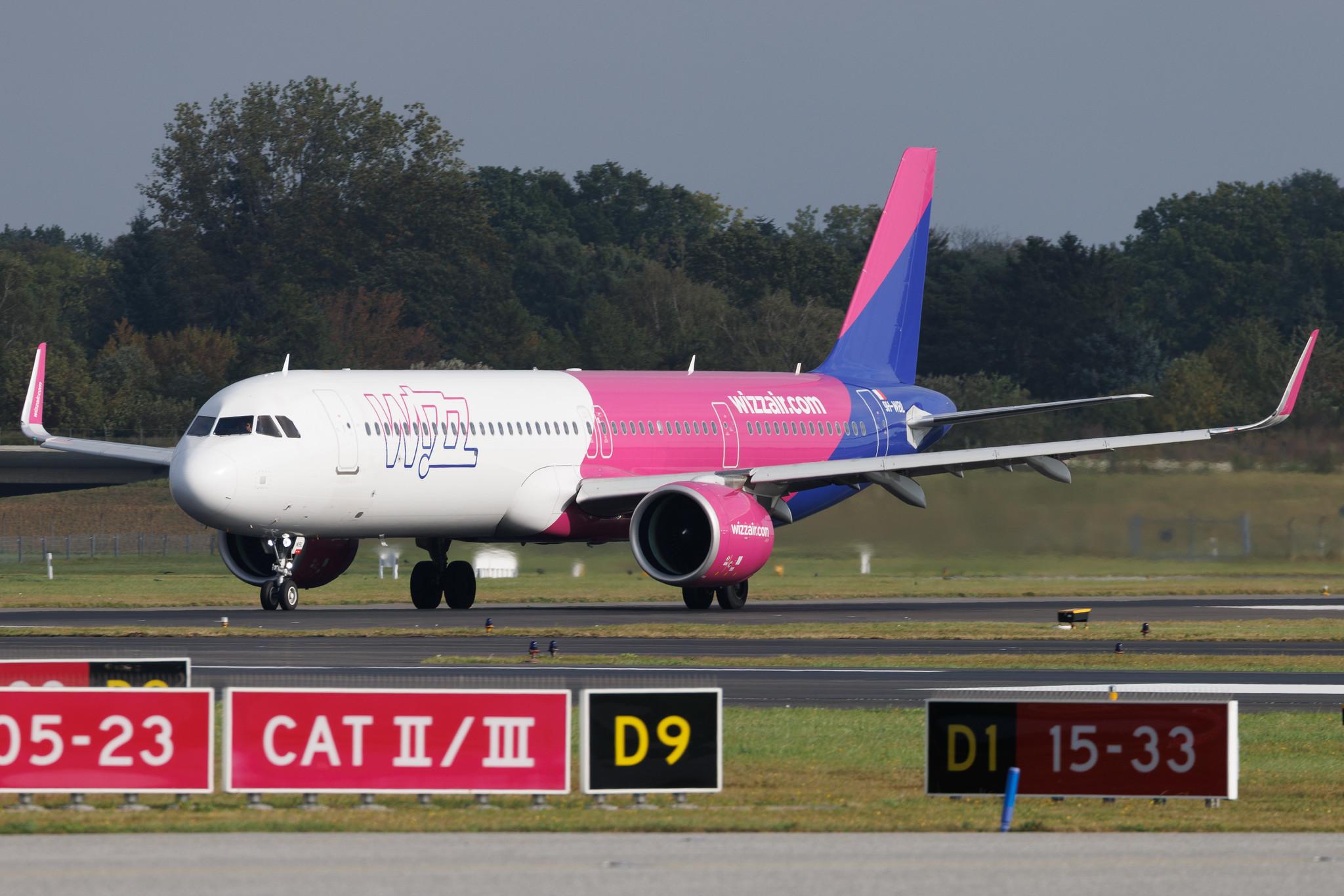 Hamburg Airport: Wizz Air (W6 / WZZ) | Operator: Wizz Air Malta |  Airbus A321-271NX A21N | 9H-WBL | MSN 10659