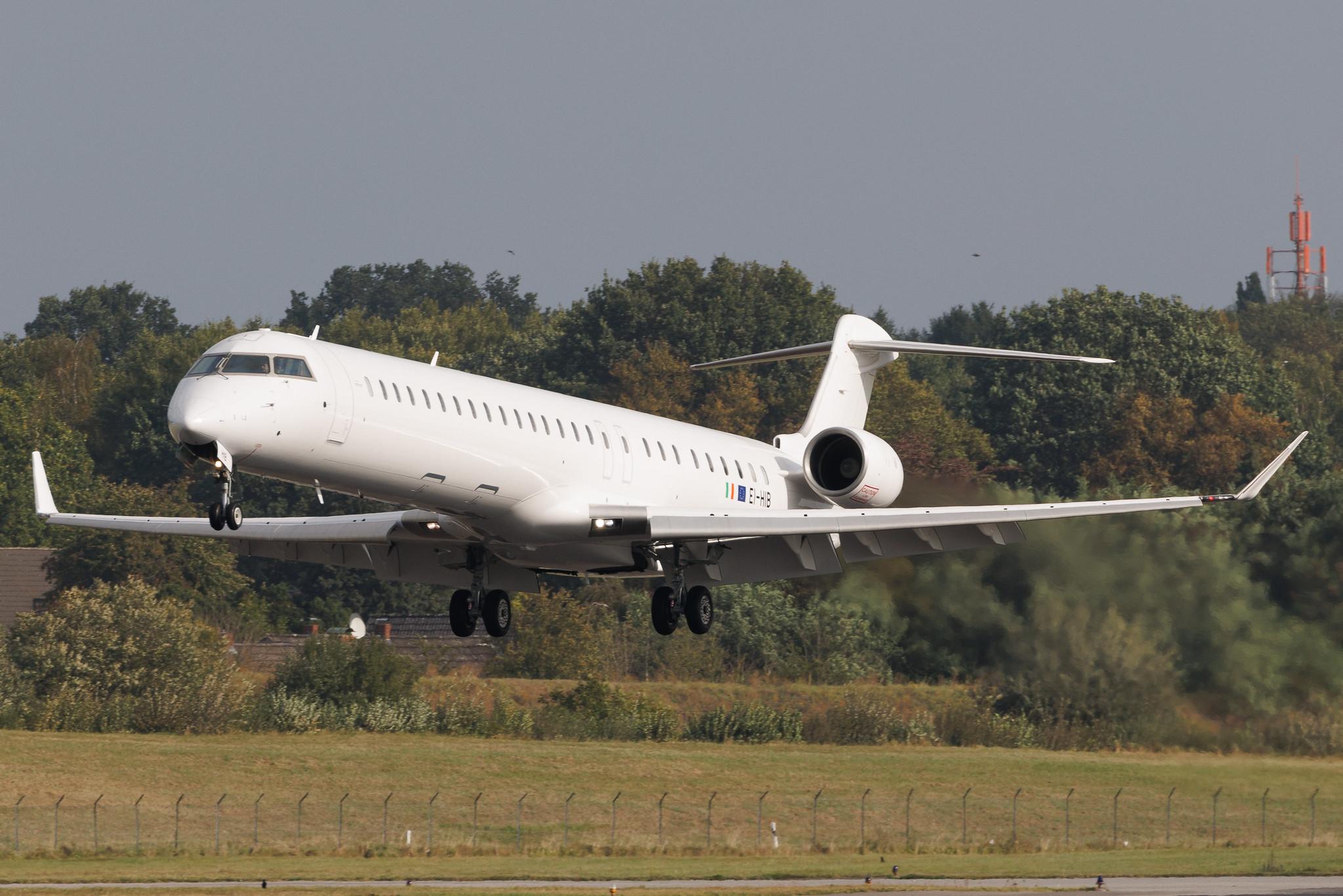Hamburg Airport: Cityjet (WX / BCY) | Mitsubishi CRJ-1000EL CRJX | EI-HIB | MSN 19012