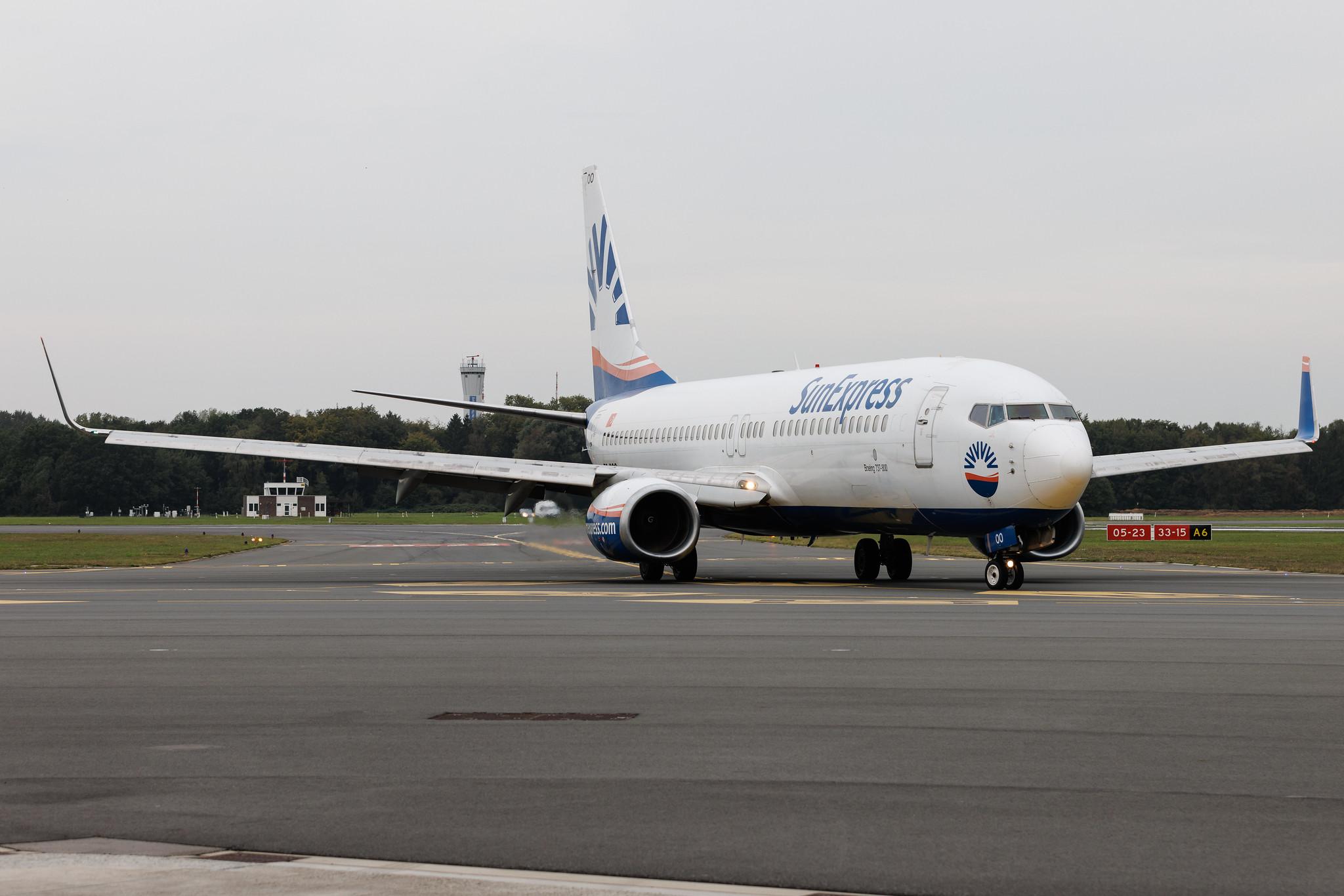 Hamburg Airport: SunExpress (XQ / SXS) | Boeing 737-8AS B738 | TC-SOO | MSN 33558