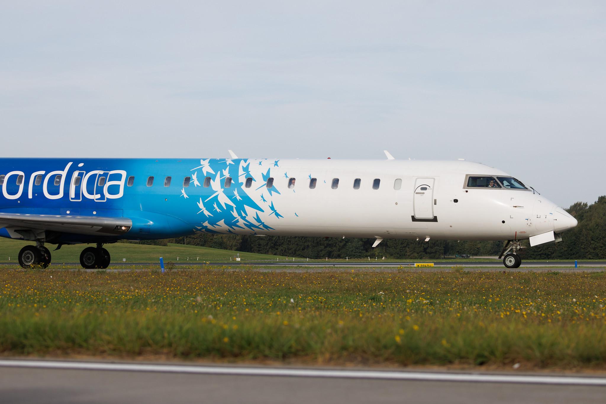 Hamburg Airport: Nordica (ND / NDA) | Operator: Xfly | Mitsubishi CRJ-900ER CRJ9 | ES-ACC | MSN 15262