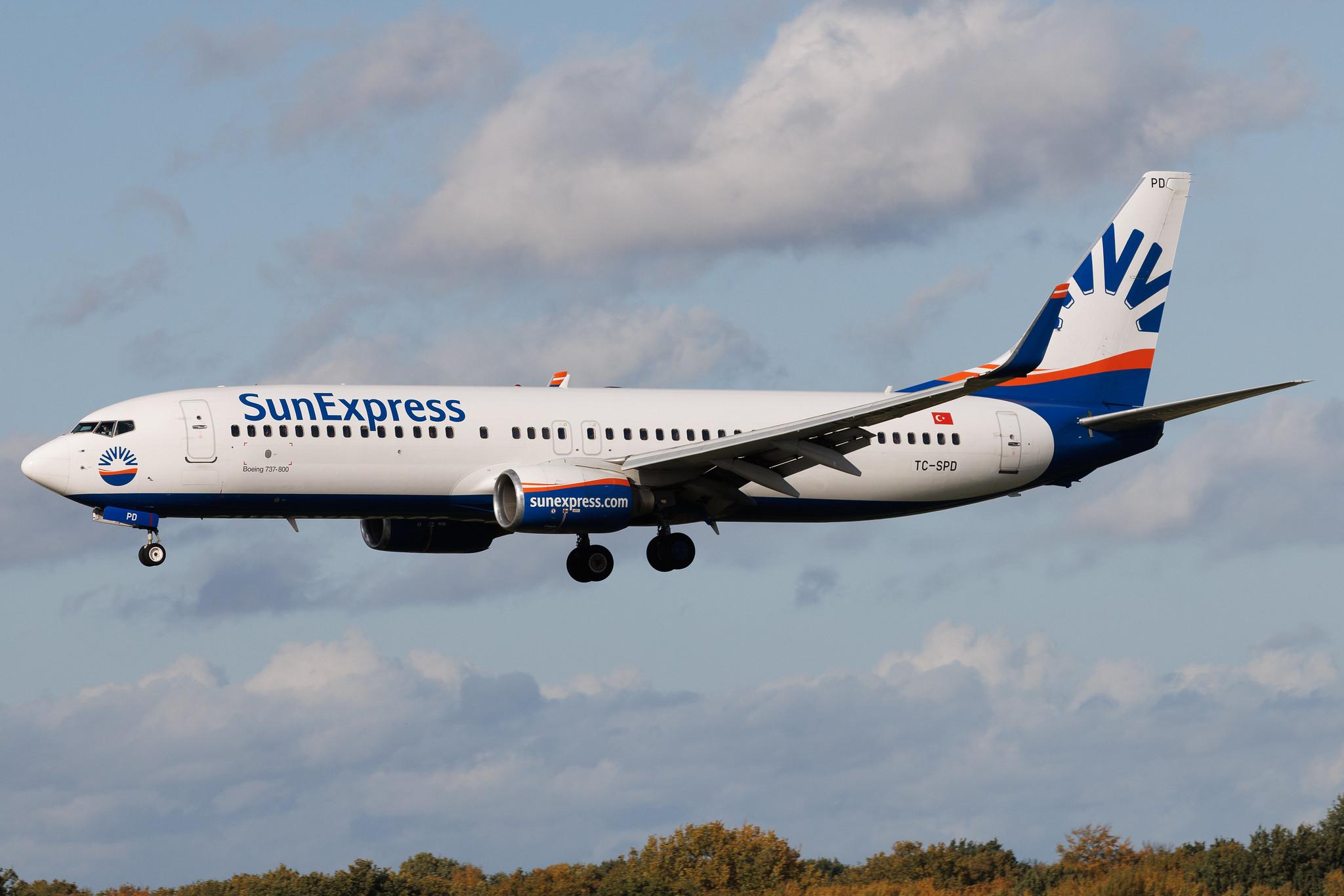 Hamburg Airport: SunExpress (XQ / SXS) | Boeing 737-8AS B738 | TC-SPD | MSN 34985
