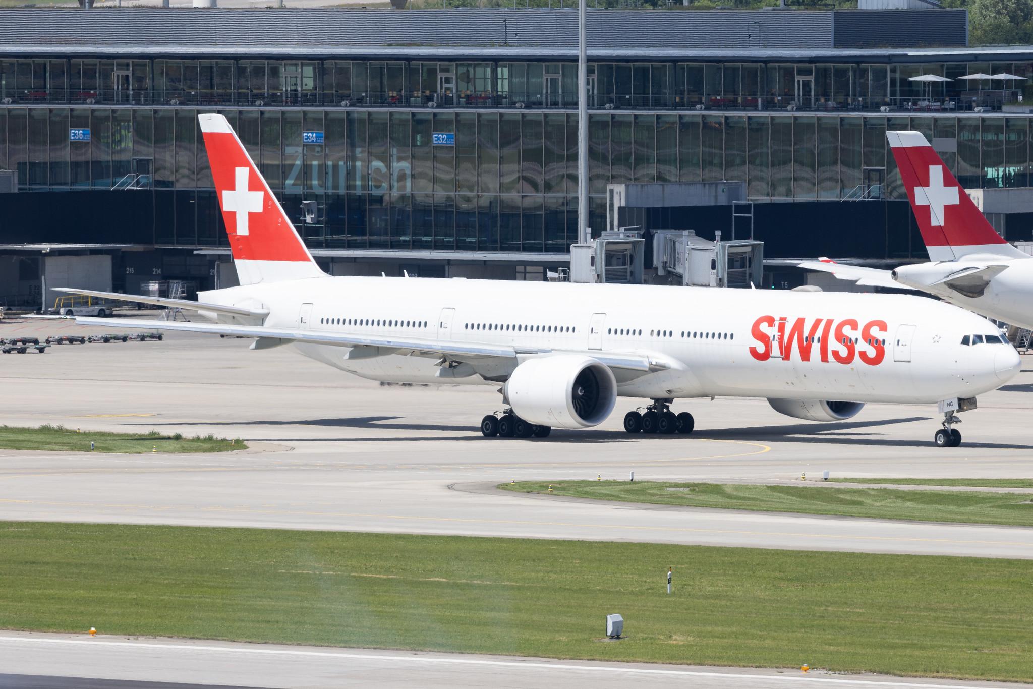 Flughafen Zürich: Swiss (LX / SWR) | Boeing 777-3DE(ER) B77W | HB-JNC | MSN 44584