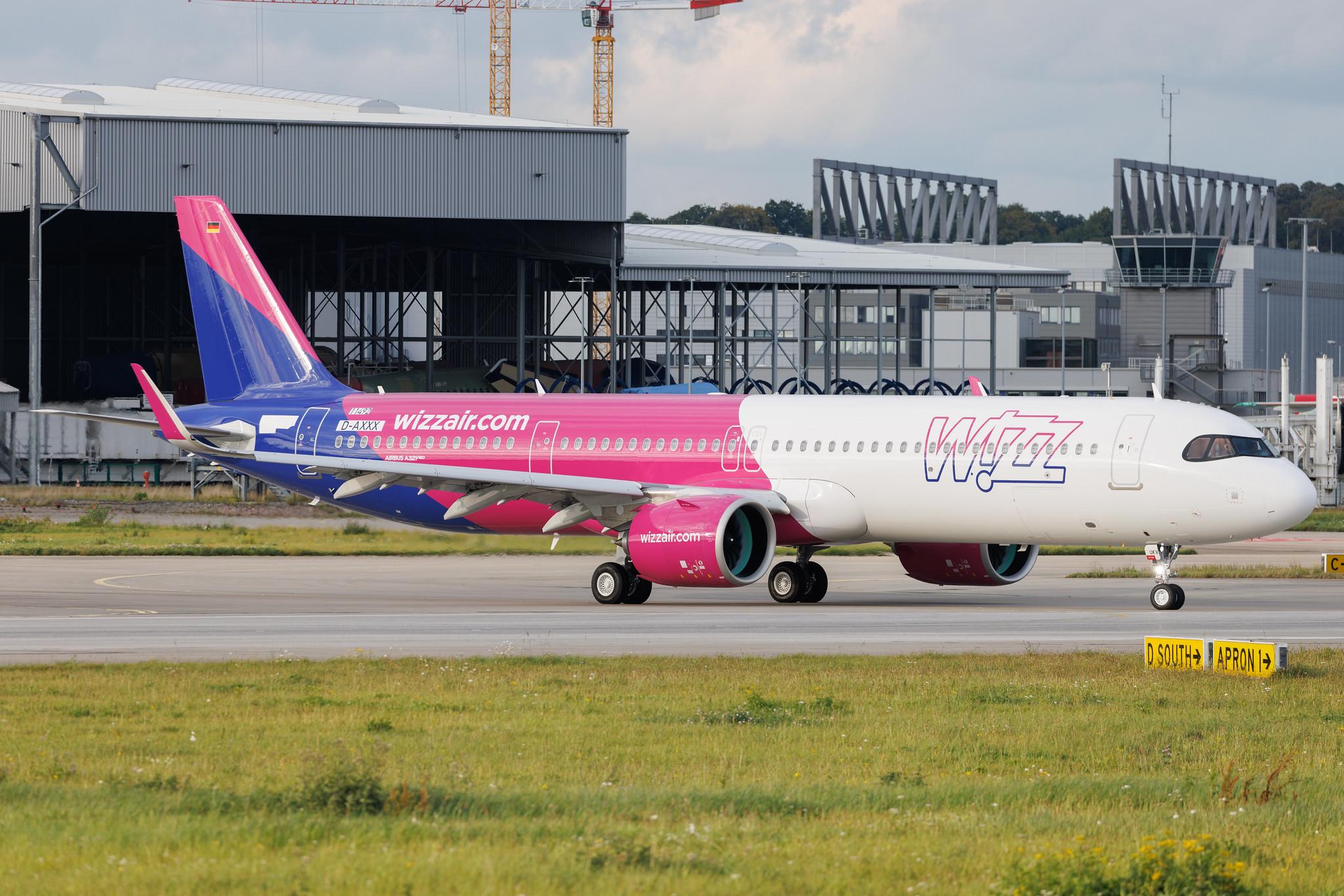 Hamburg Finkenwerder: Wizz Air UK (W9 / WUK) | Airbus A321-271NX A21N | D-AXXX | G-WUKV | MSN 11492