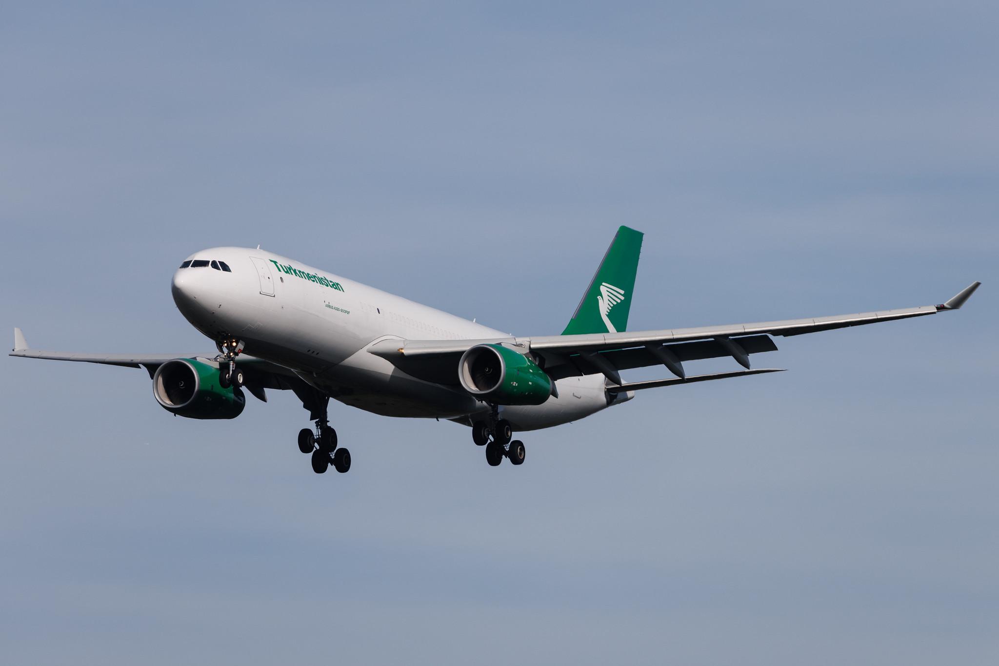 Frankfurt Airport: Turkmenistan Airlines (T5 / TUA) | Airbus A330-243(P2F) A332 | EZ-F430 | MSN 0815