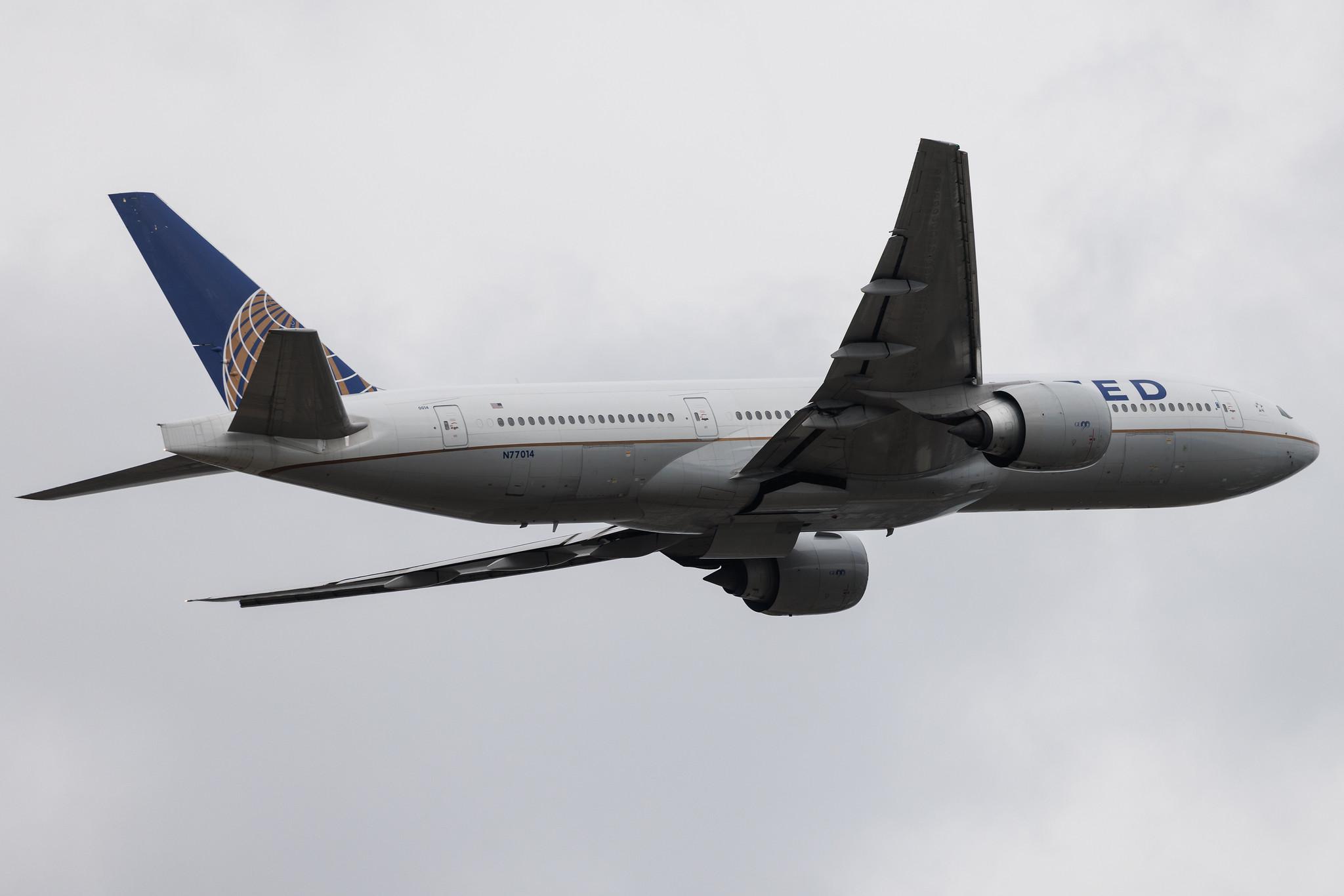London Heathrow: United Airlines (UA / UAL) | Boeing 777-224(ER) B772 | N77014 | MSN 29862