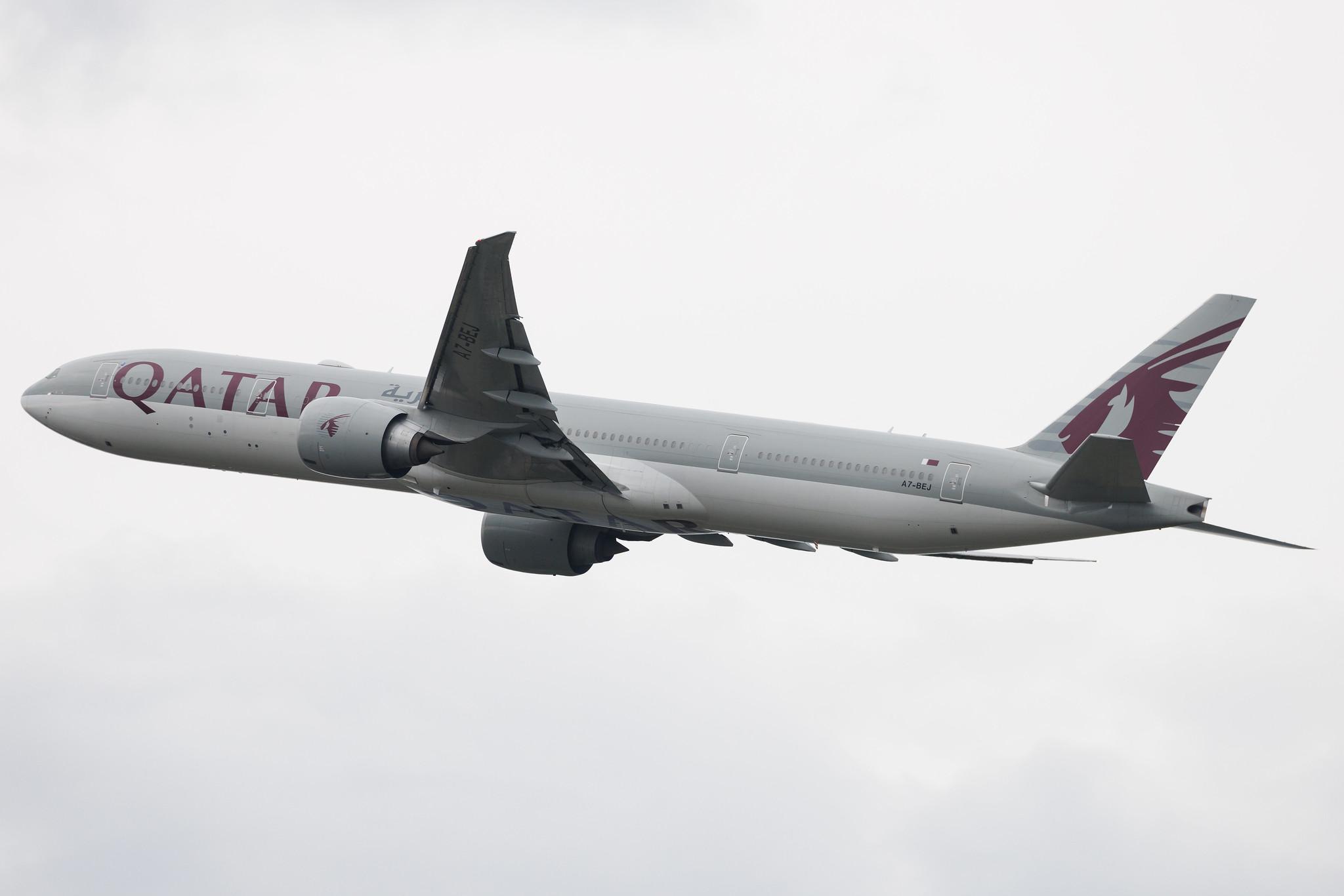 London Heathrow: Qatar Airways (QR / QTR) | Boeing 777-3DZ(ER) B77W | A7-BEJ | MSN 60336