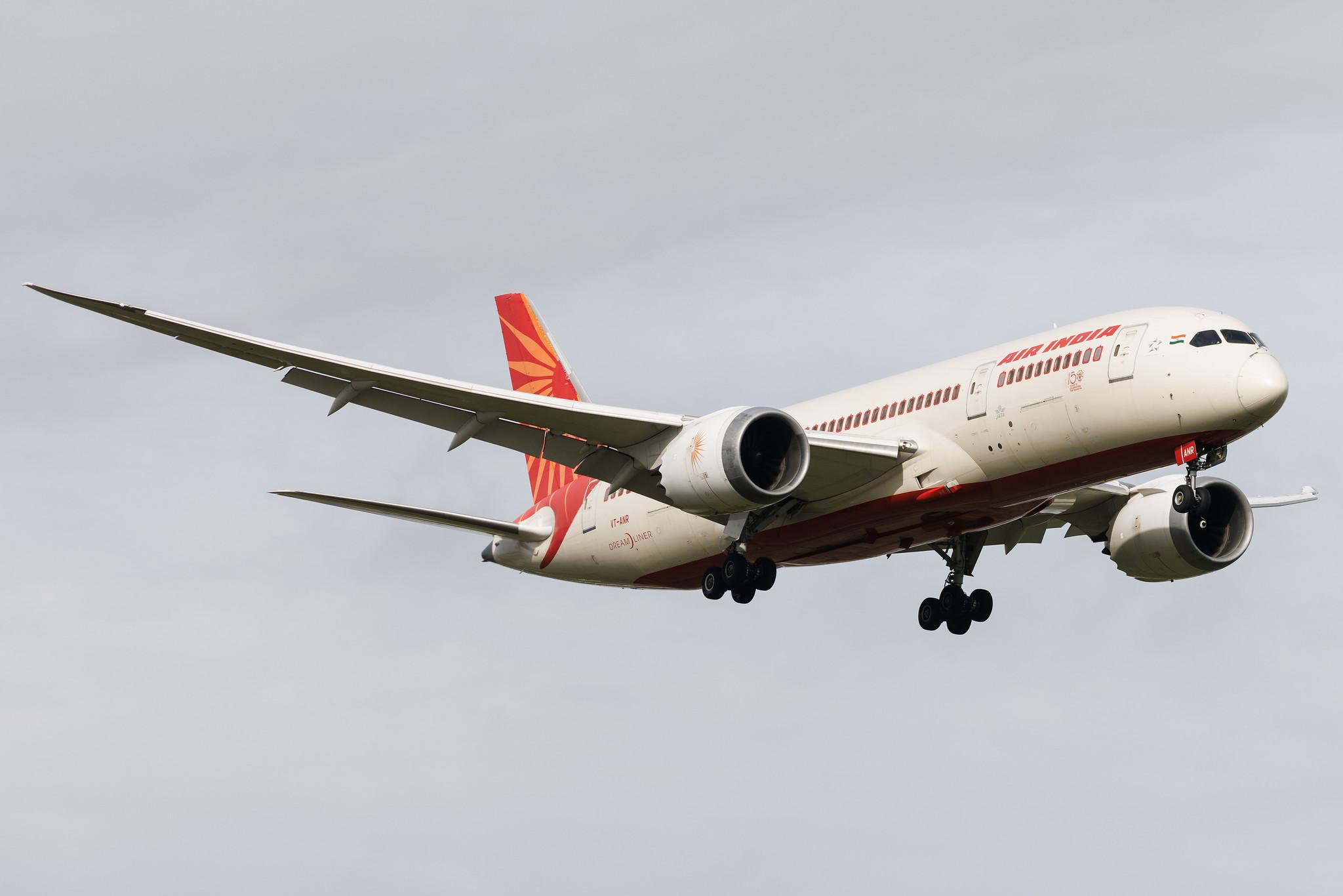 London Heathrow: Air India (AI / AIC) | Boeing 787-8 Dreamliner B788 | VT-ANR | MSN 36289