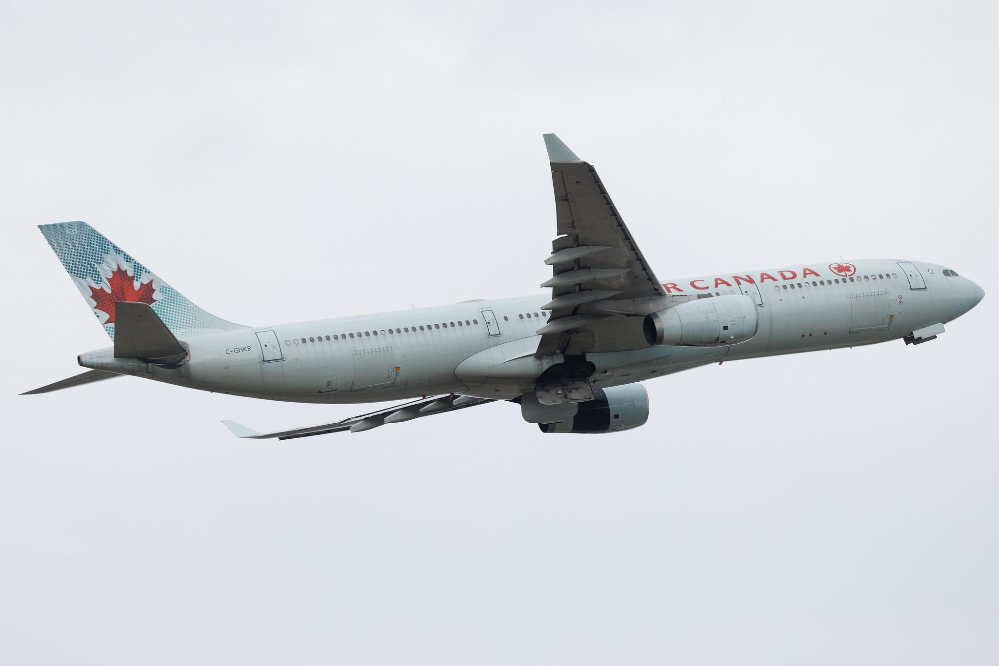London Heathrow: Air Canada (AC / ACA) | Airbus A330-343 A333 | C-GHKR | MSN 0400