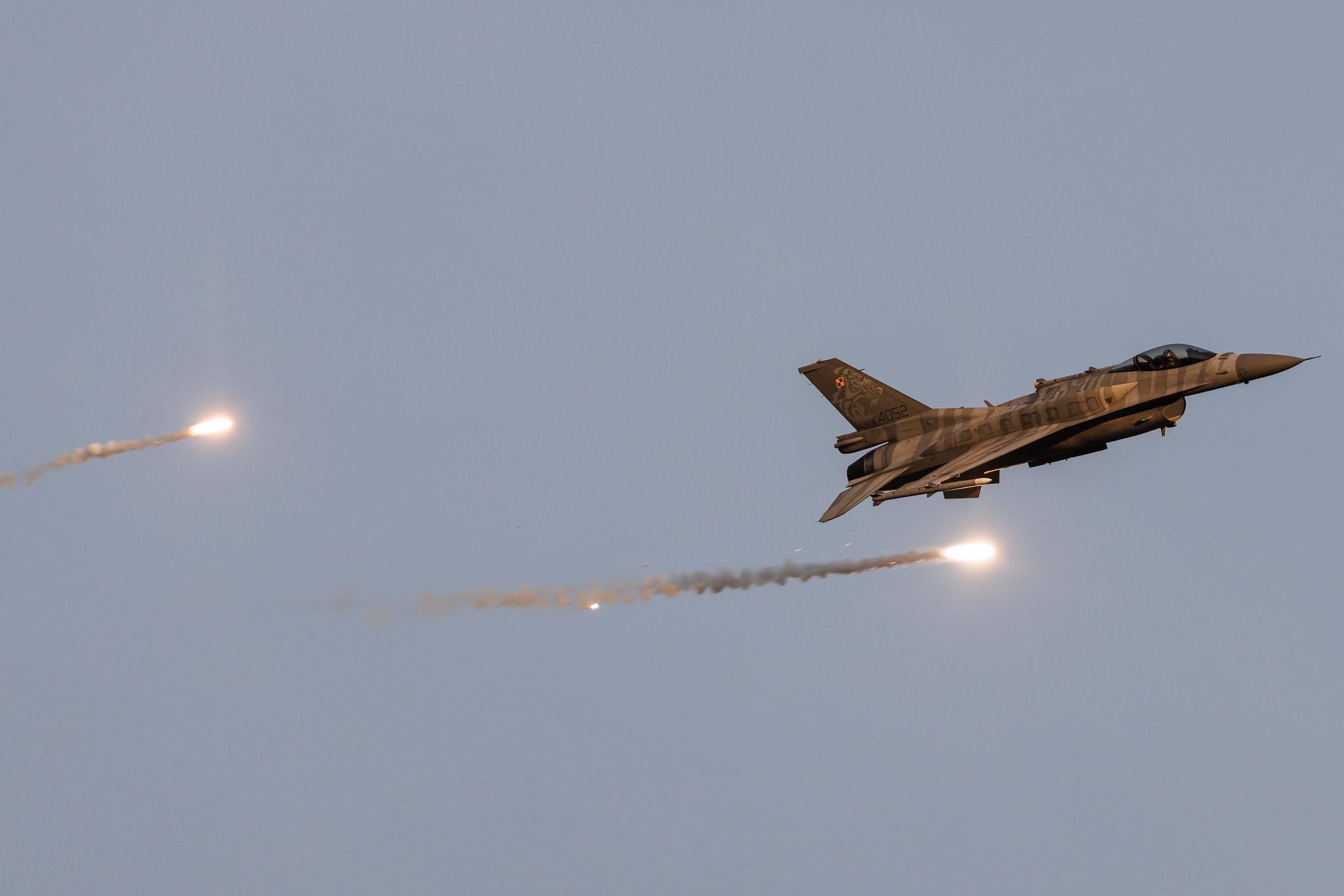 AIR SHOW Radom: Polish Air Force (/ PLF) | General Dynamics F-16C Fighting Falcon F16 | 4052 | MSN JC-13