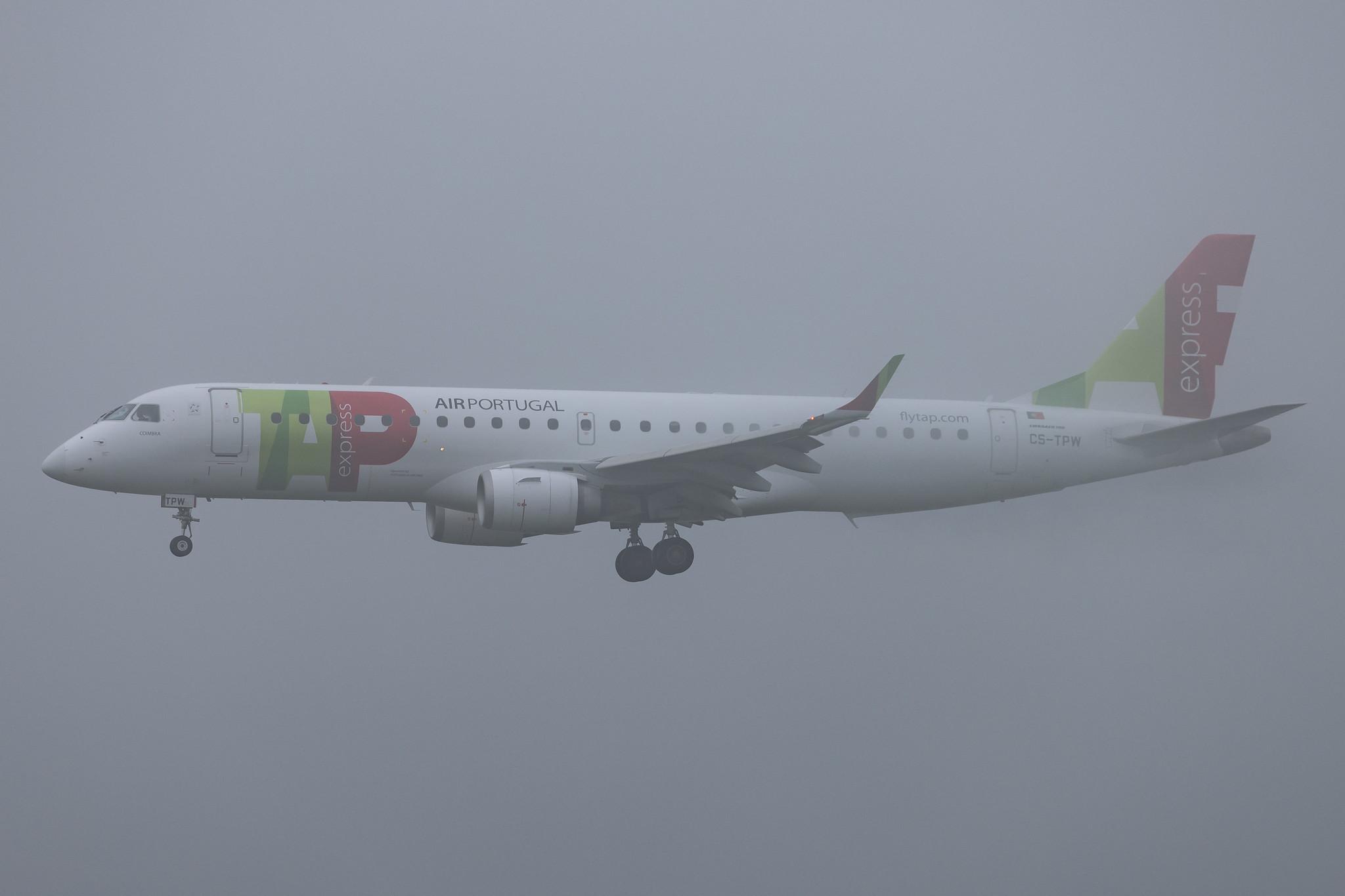 Hamburg Airport: TAP Express (TP / TAP) | Operator: Portugalia Airlines | Embraer E190LR E190 | CS-TPW | MSN 19000550