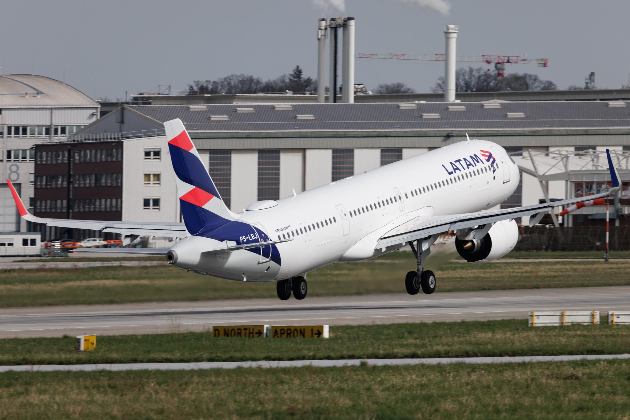 Hamburg Finkenwerder: LATAM Airlines (LA / LAN) | Operator: LATAM Brasil | Airbus A321-271NX A21N | PS-LBJ | MSN 11723