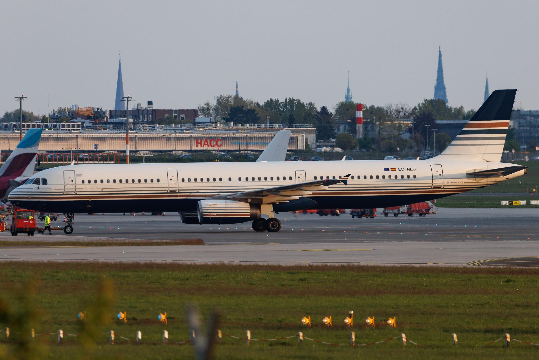 Hamburg Airport: Privilege Style (P6 / PVG) | Airbus A321-231 A321 | EC-NLJ | MSN 03636