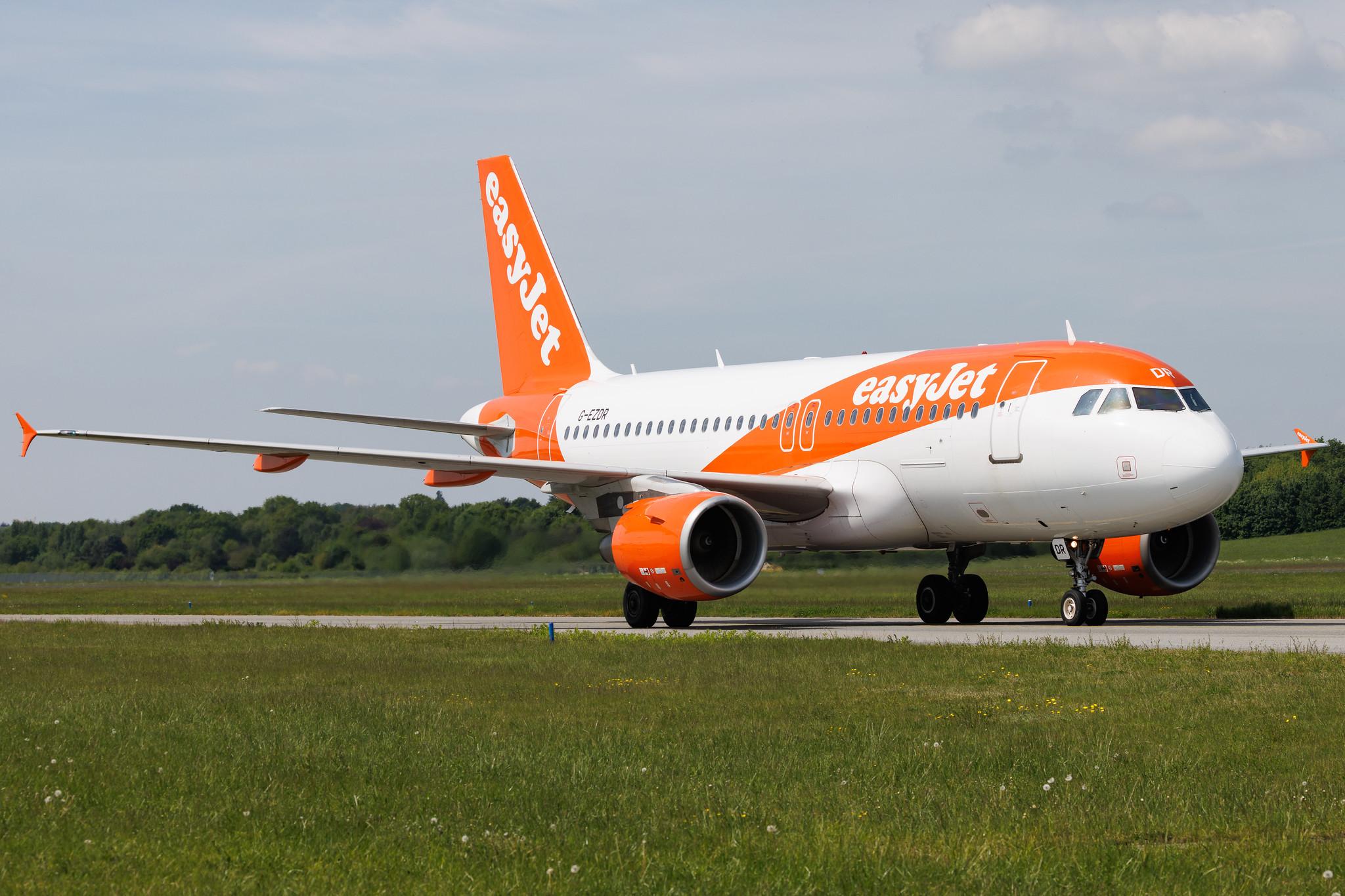 Hamburg Airport: easyJet (U2 / EZY) | Airbus A319-111 A319 | G-EZDR | MSN 3683