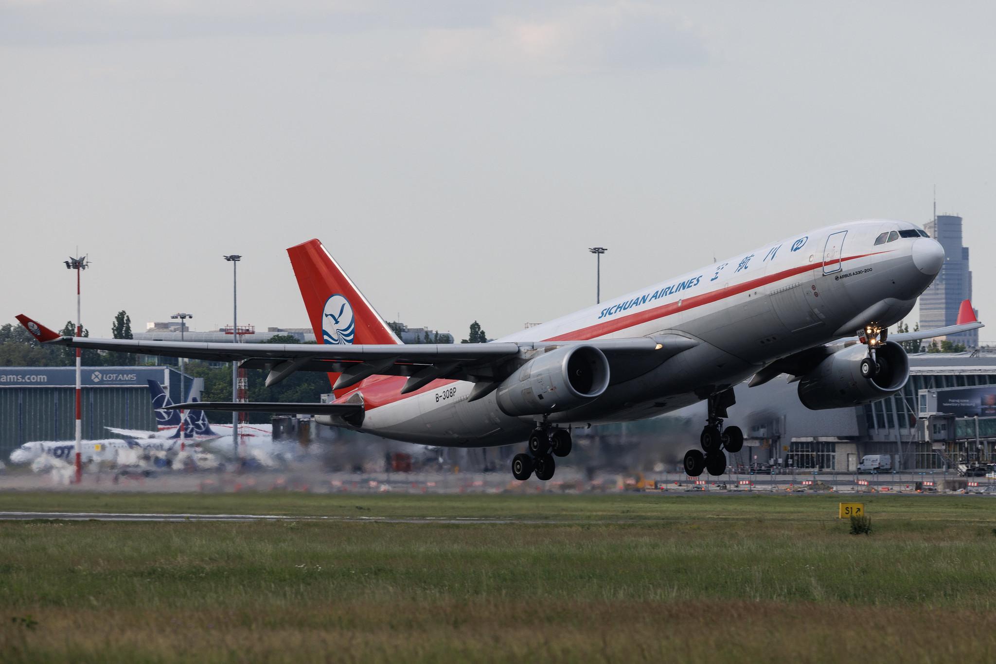 Warsaw Chopin Airport: Sichuan Airlines (3U / CSC) | Airbus A330-243F A332 | B-308P | MSN 1386
