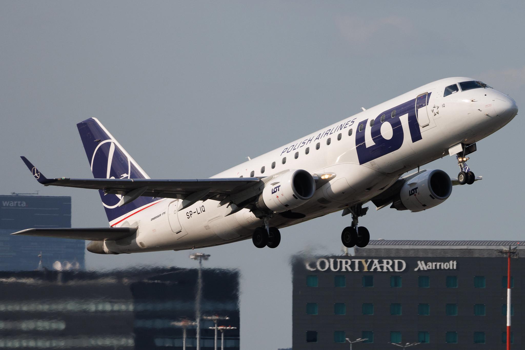 Warsaw Chopin Airport: LOT (LO / LOT) | Embraer E175STD E75S | SP-LIQ | MSN 17000335