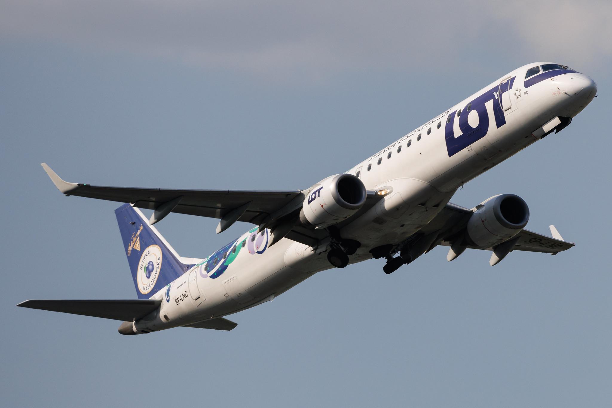 Warsaw Chopin Airport: LOT (LO / LOT) | Livery: Sliwka Naleczowska Livery | Embraer E195LR E195 | SP-LNC | MSN 19000462