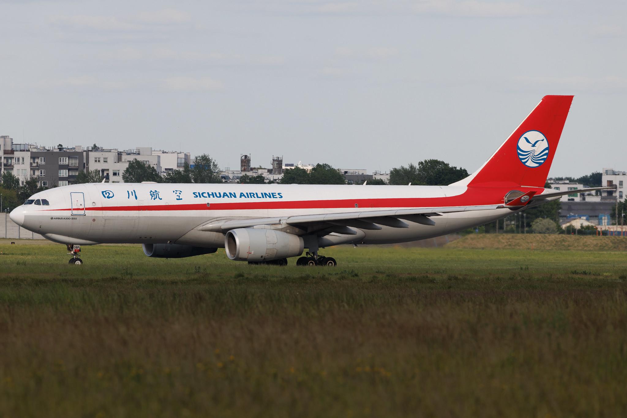 Warsaw Chopin Airport: Sichuan Airlines (3U / CSC) | Airbus A330-243F A332 | B-308P | MSN 1386
