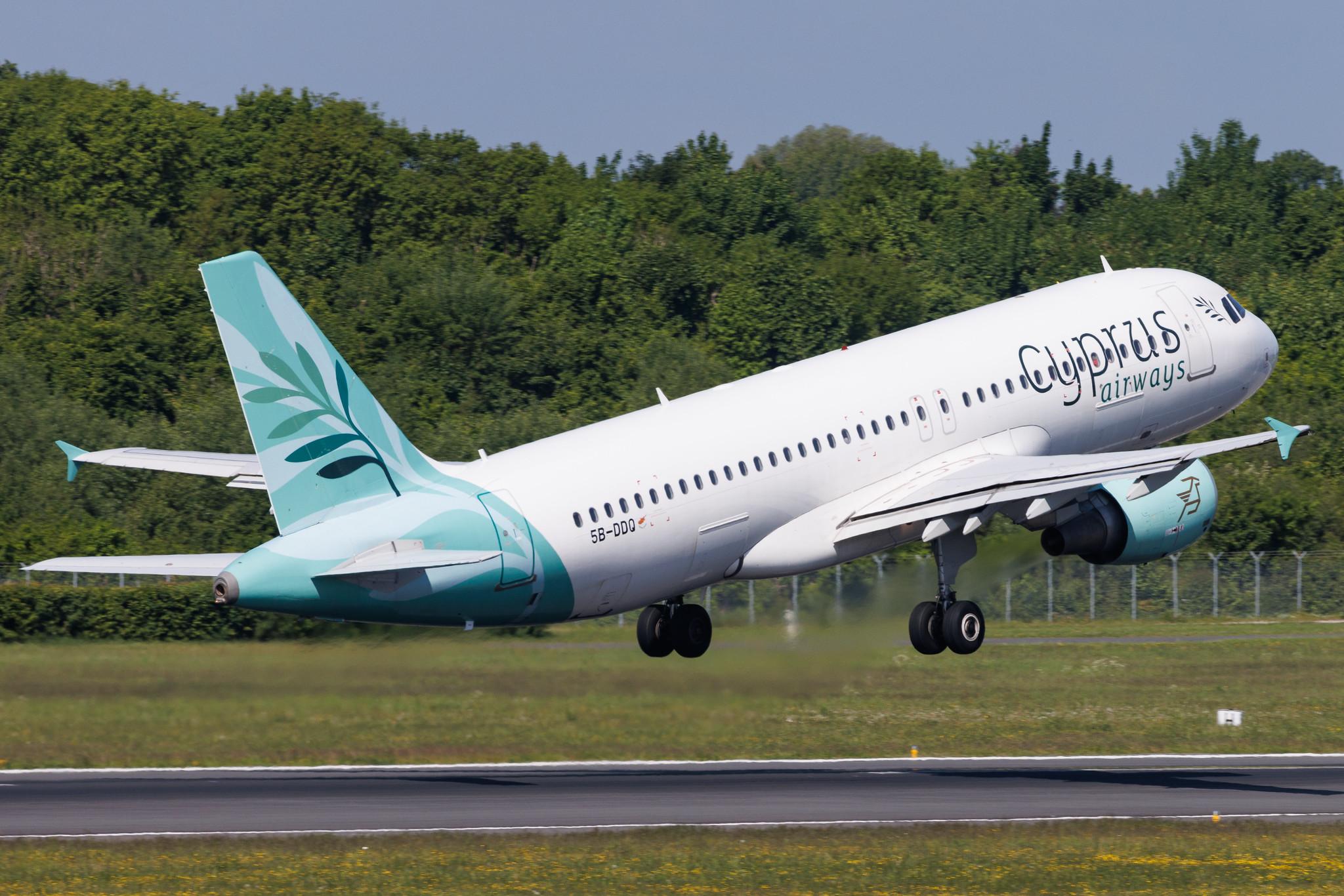 Hamburg Airport: Cyprus Airways (CY / CYP) | Airbus A320-214 A320 | 5B-DDQ | MSN 04055