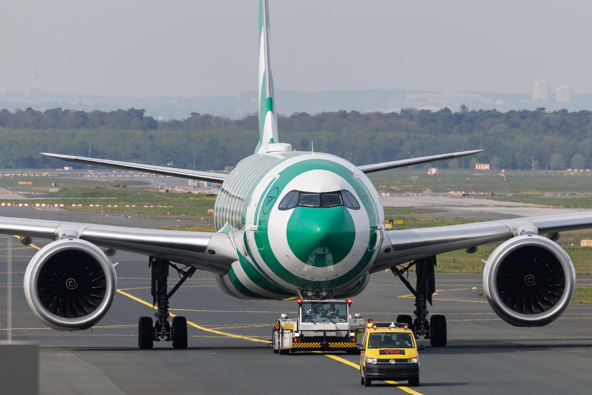 Frankfurt Airport: Condor (DE / CFG) | Airbus A330-941 A339 | D-ANRI | MSN 2026
