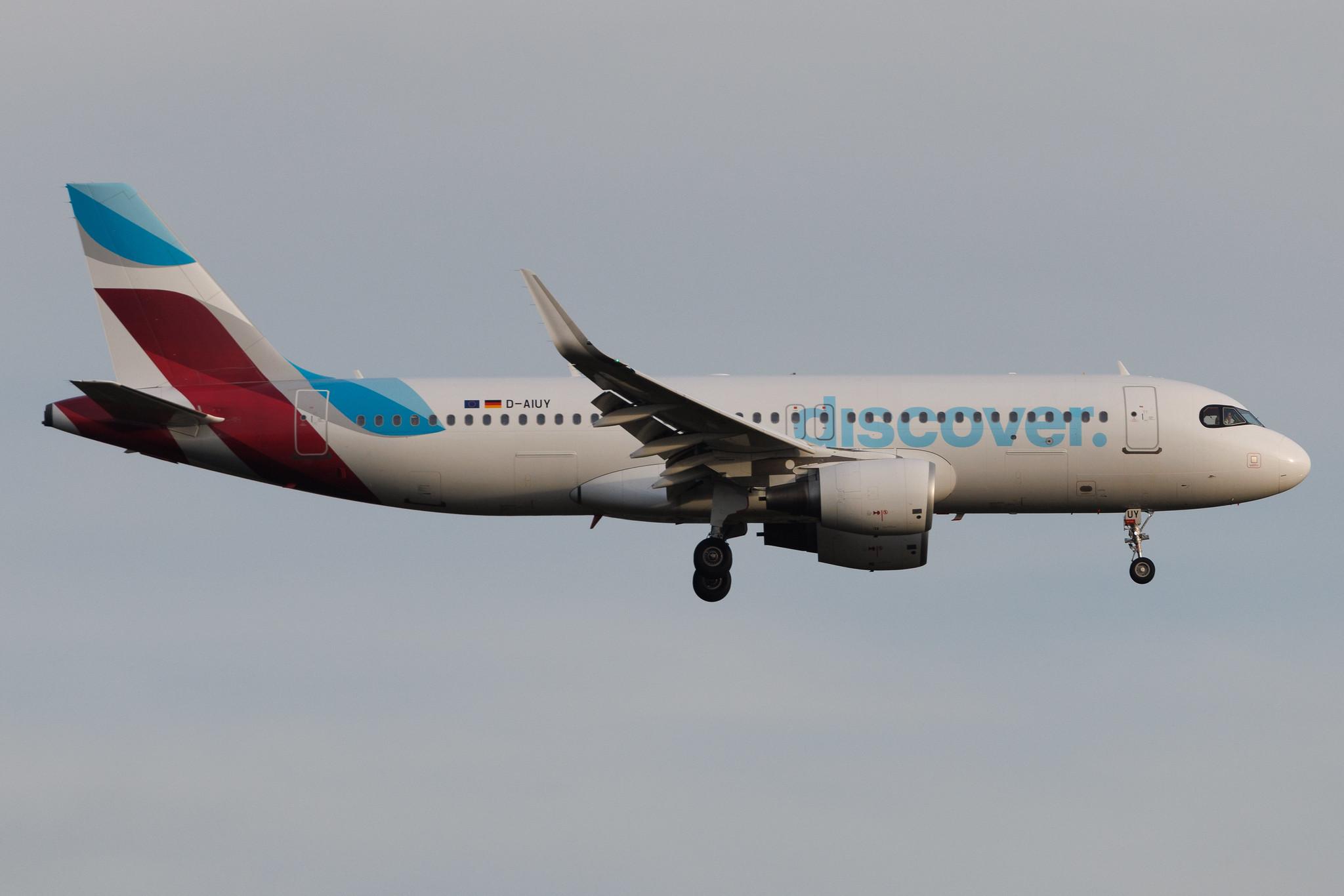 Frankfurt Airport: Discover Airlines (4Y / OCN) | Airbus A320-214 A320 | D-AIUY | MSN 7355