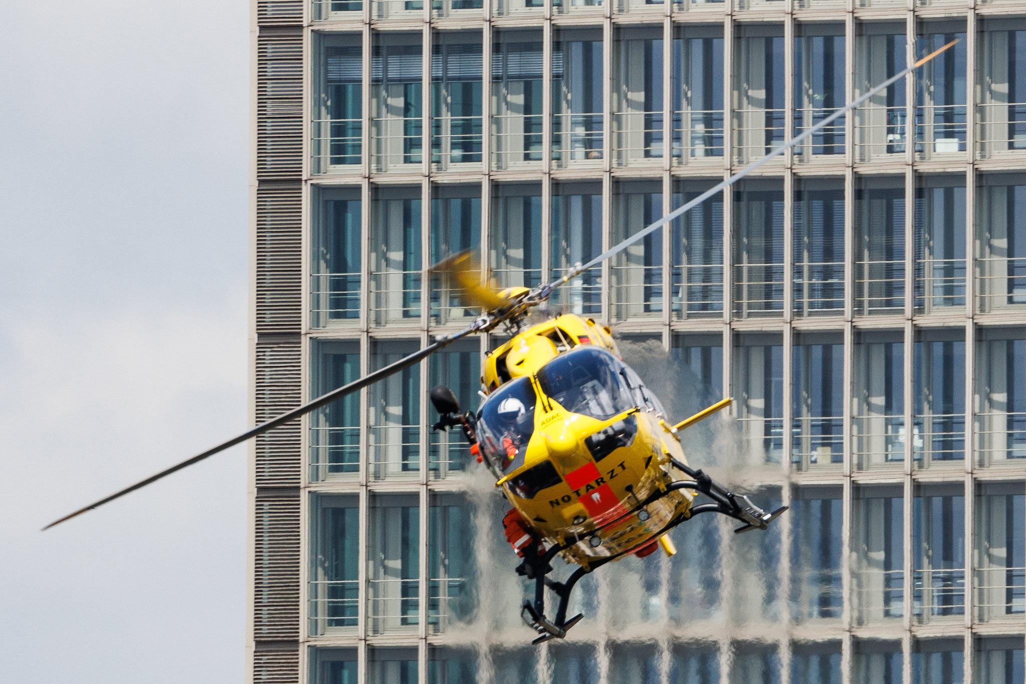 SOS Joint Rescue Operation: ADAC Luftrettung (/ CHX) | Operator: Germany - Air Ambulance | Airbus Helicopters H145 EC45 | D-HYAF | MSN 20043