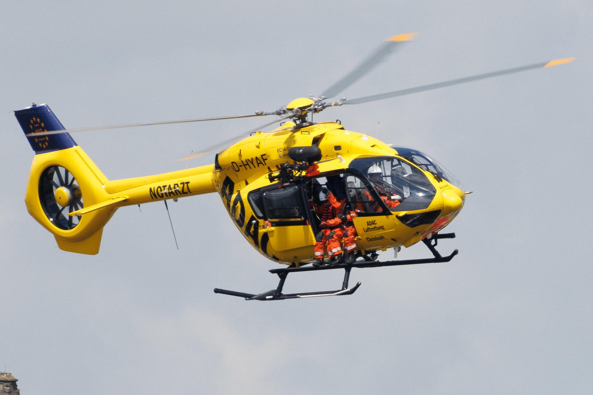 SOS Joint Rescue Operation: ADAC Luftrettung (/ CHX) | Operator: Germany - Air Ambulance | Airbus Helicopters H145 EC45 | D-HYAF | MSN 20043