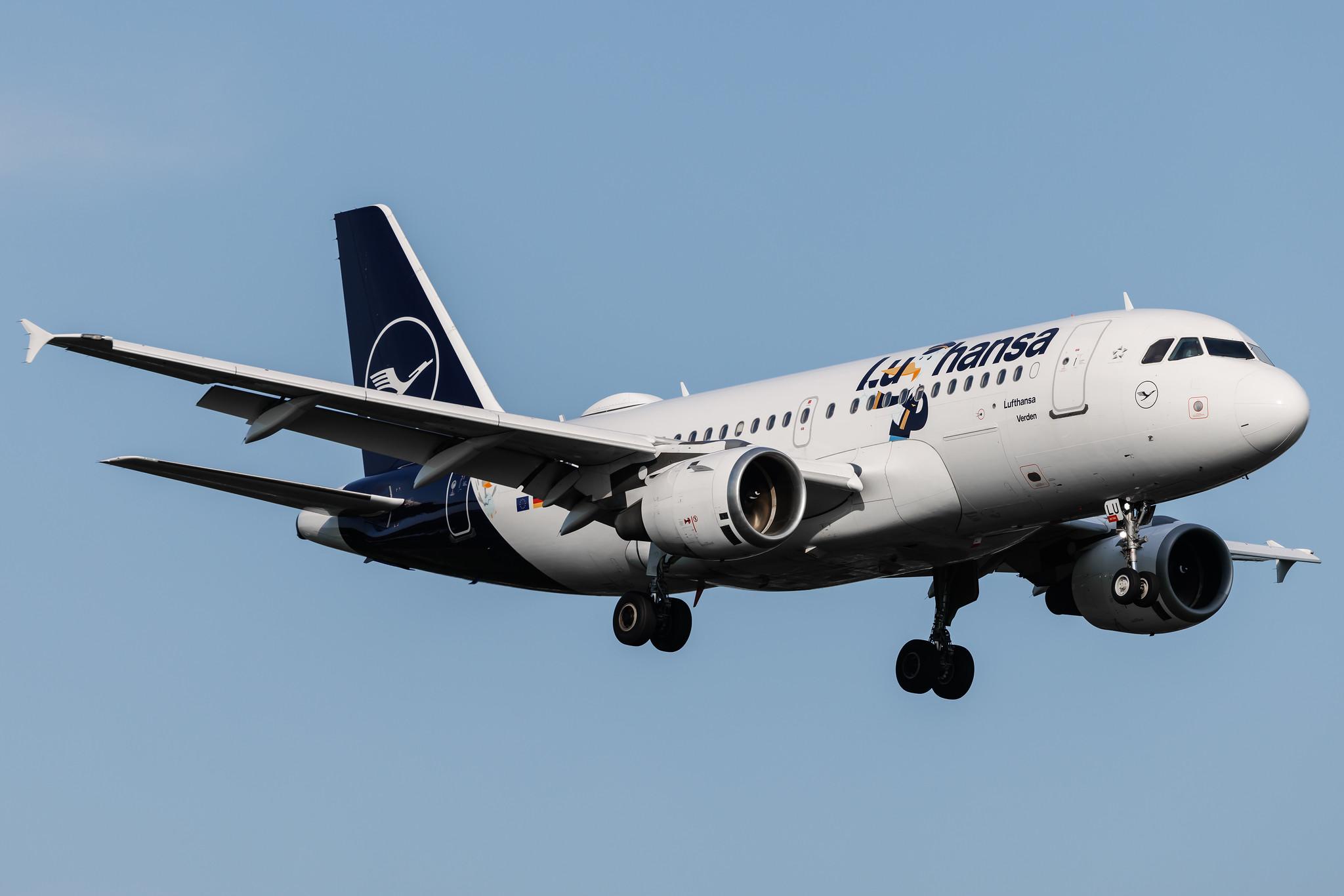 Hamburg Airport: Lufthansa (LH / DLH) | Livery: Lu Sticker | Airbus A319-114 A319 | D-AILU | MSN 0744