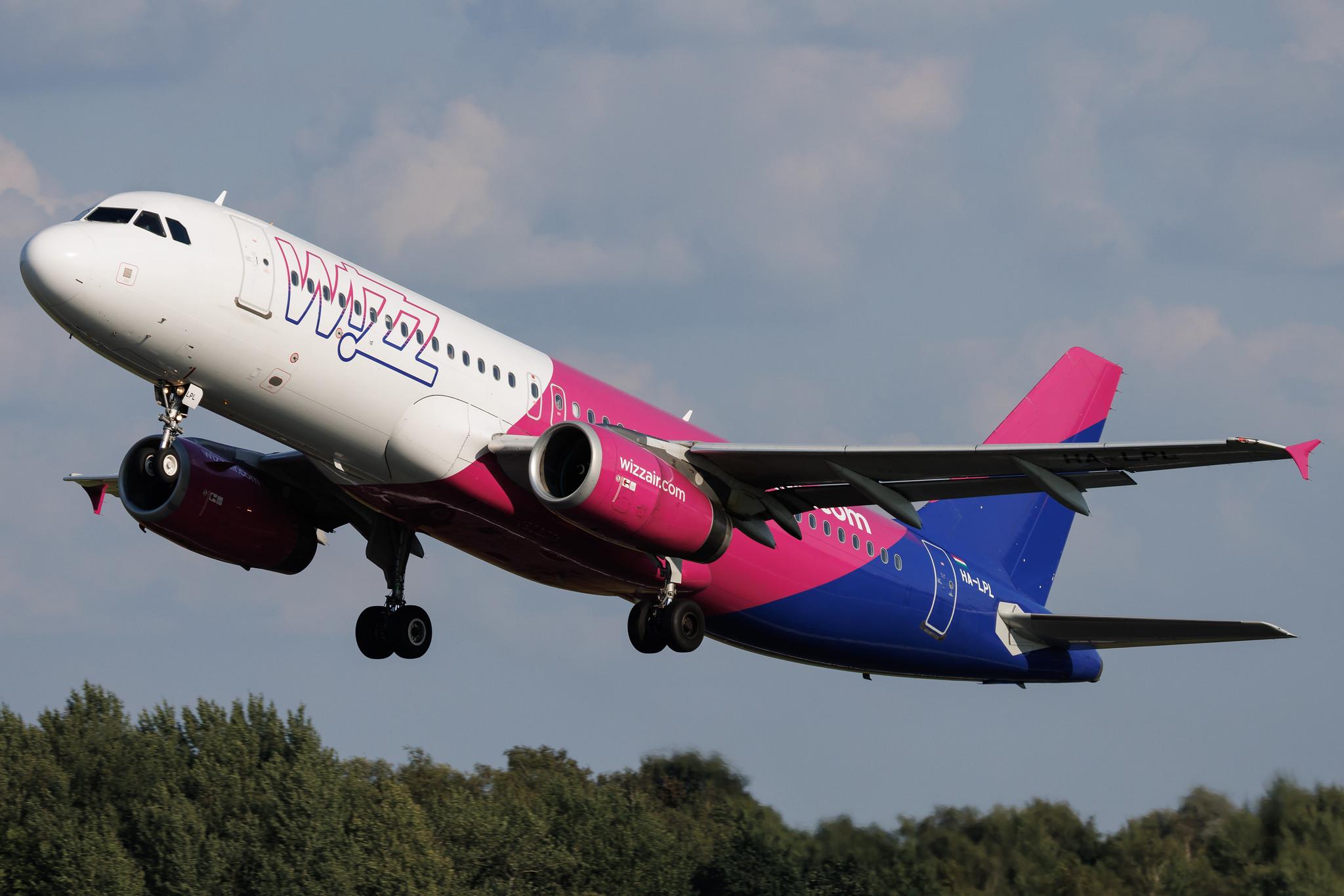 Hamburg Airport: Wizz Air (W6 / WZZ) | Airbus A320-232 A320 | HA-LPL | MSN 03166