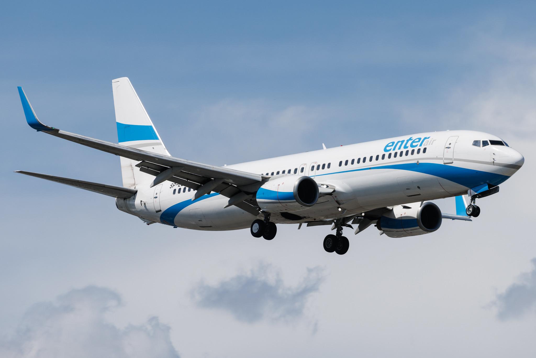 Warsaw Chopin Airport: Enter Air (E4 / ENT) | Boeing 737-8Q8 B738 | SP-ESB | MSN 30692