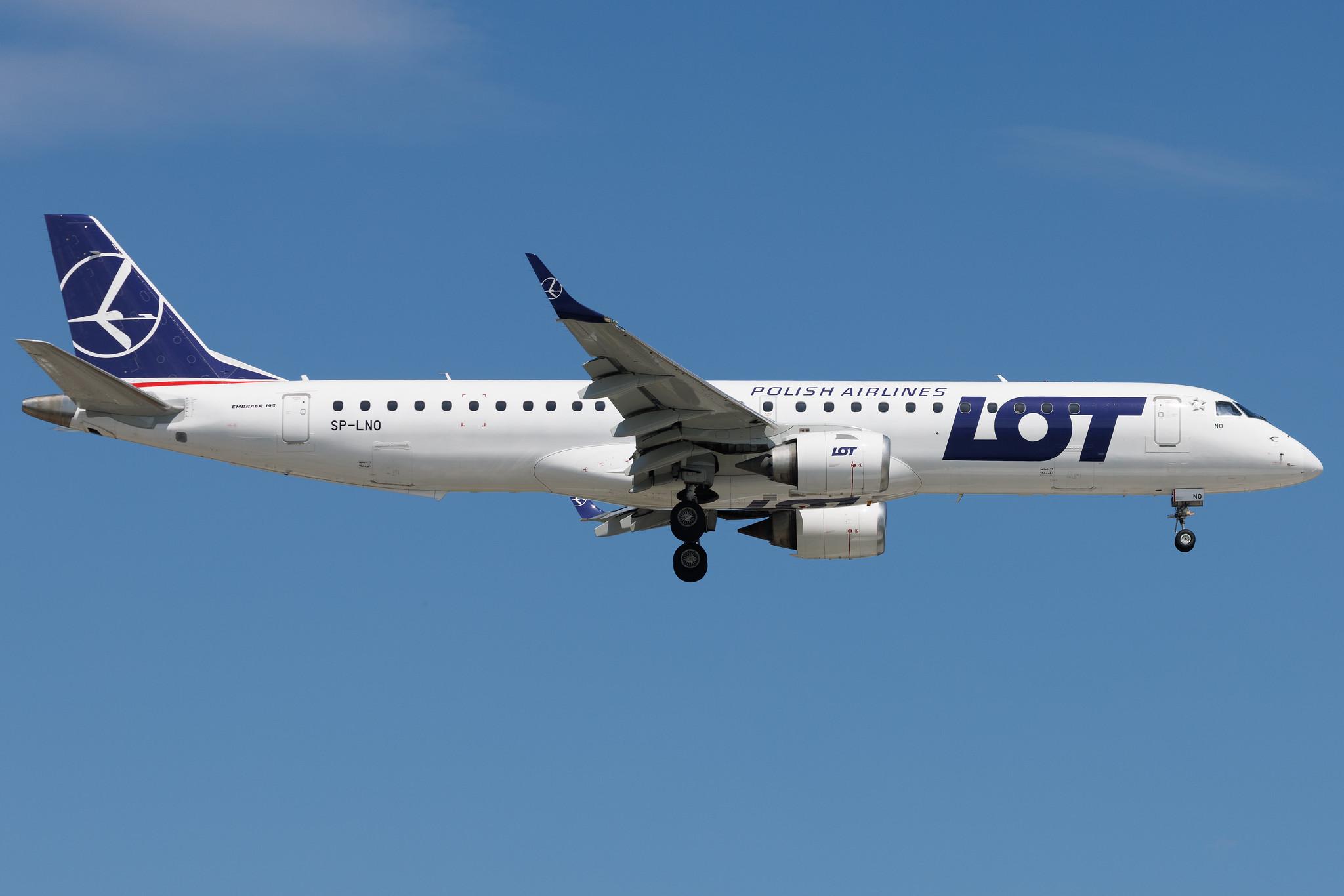 Warsaw Chopin Airport: LOT (LO / LOT) | Embraer E195LR E195 | SP-LNO | MSN 19000084