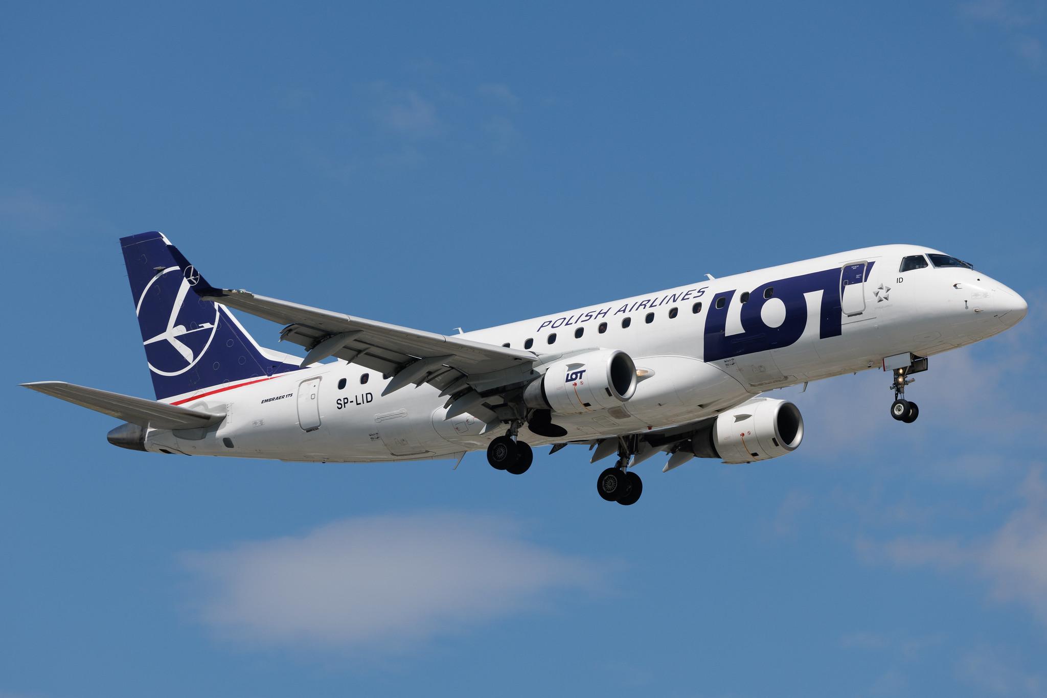 Warsaw Chopin Airport: LOT (LO / LOT) | Embraer E175STD E75S | SP-LID | MSN 17000136