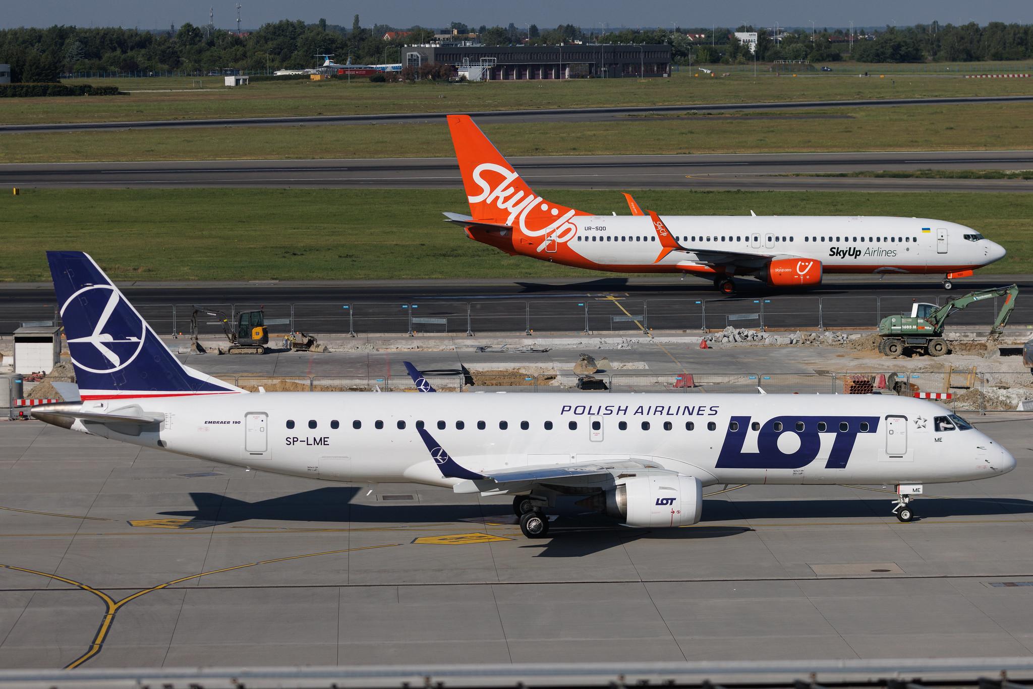 Warsaw Chopin Airport: LOT (LO / LOT) | Embraer E190AR E190 | SP-LME | MSN 19000271