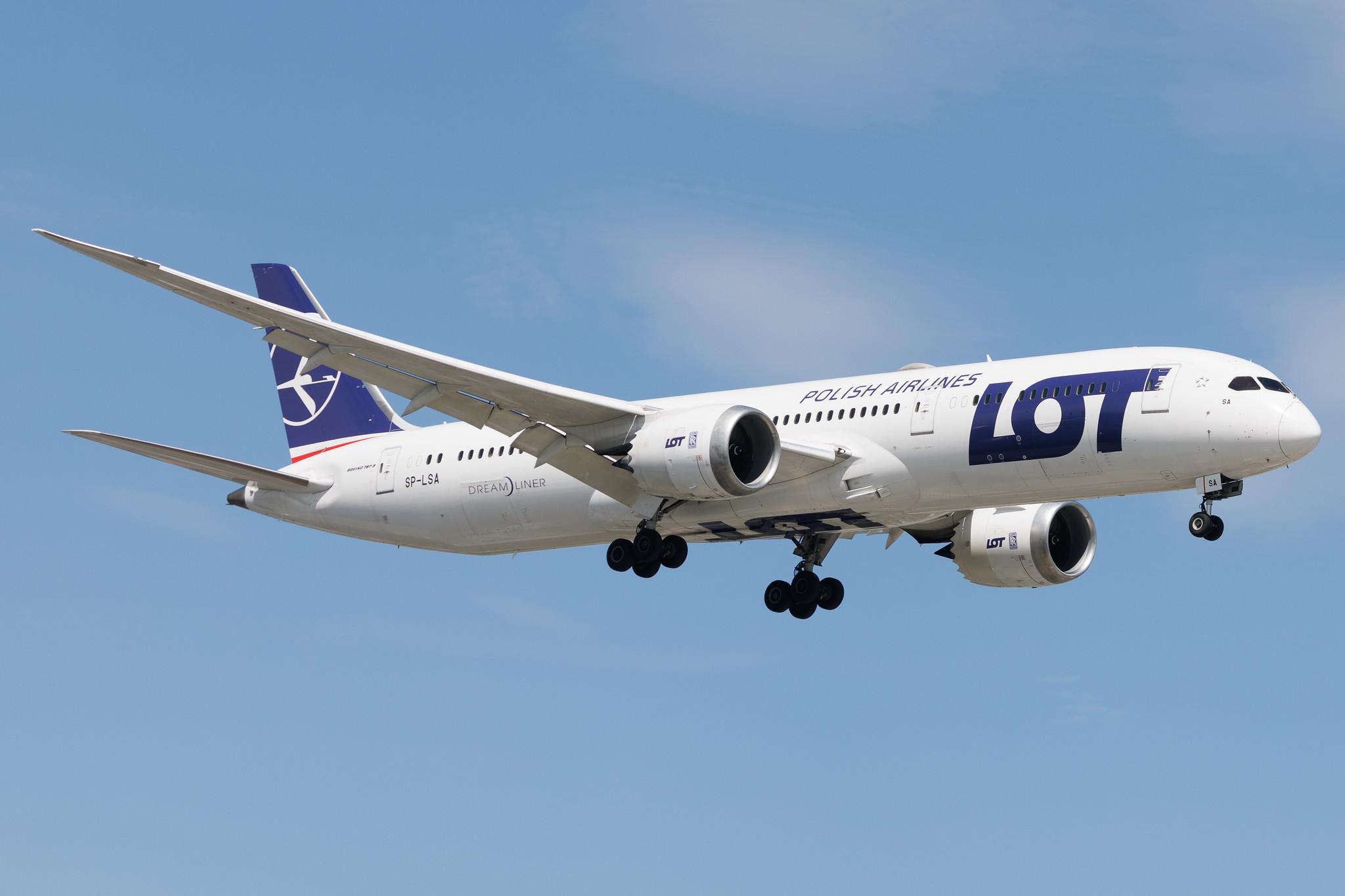 Warsaw Chopin Airport: LOT (LO / LOT) | Boeing 787-9 Dreamliner B789 | SP-LSA | MSN 38083