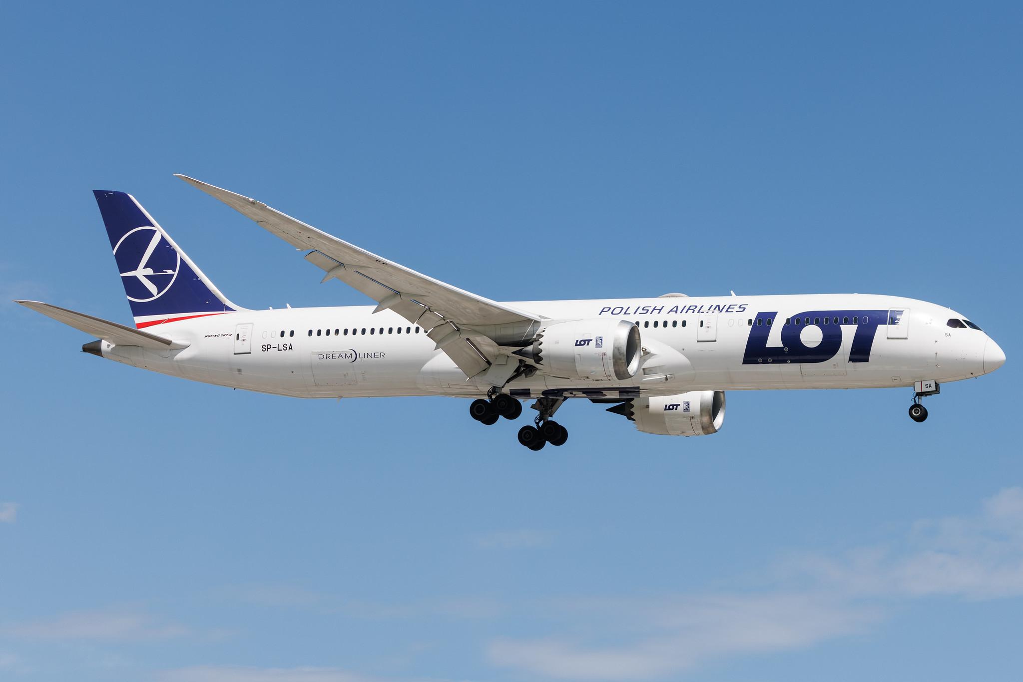Warsaw Chopin Airport: LOT (LO / LOT) | Boeing 787-9 Dreamliner B789 | SP-LSA | MSN 38083