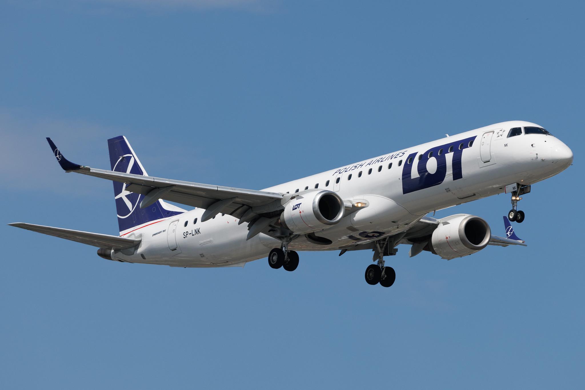 Warsaw Chopin Airport: LOT (LO / LOT) | Embraer E195LR E195 | SP-LNK | MSN 19000247