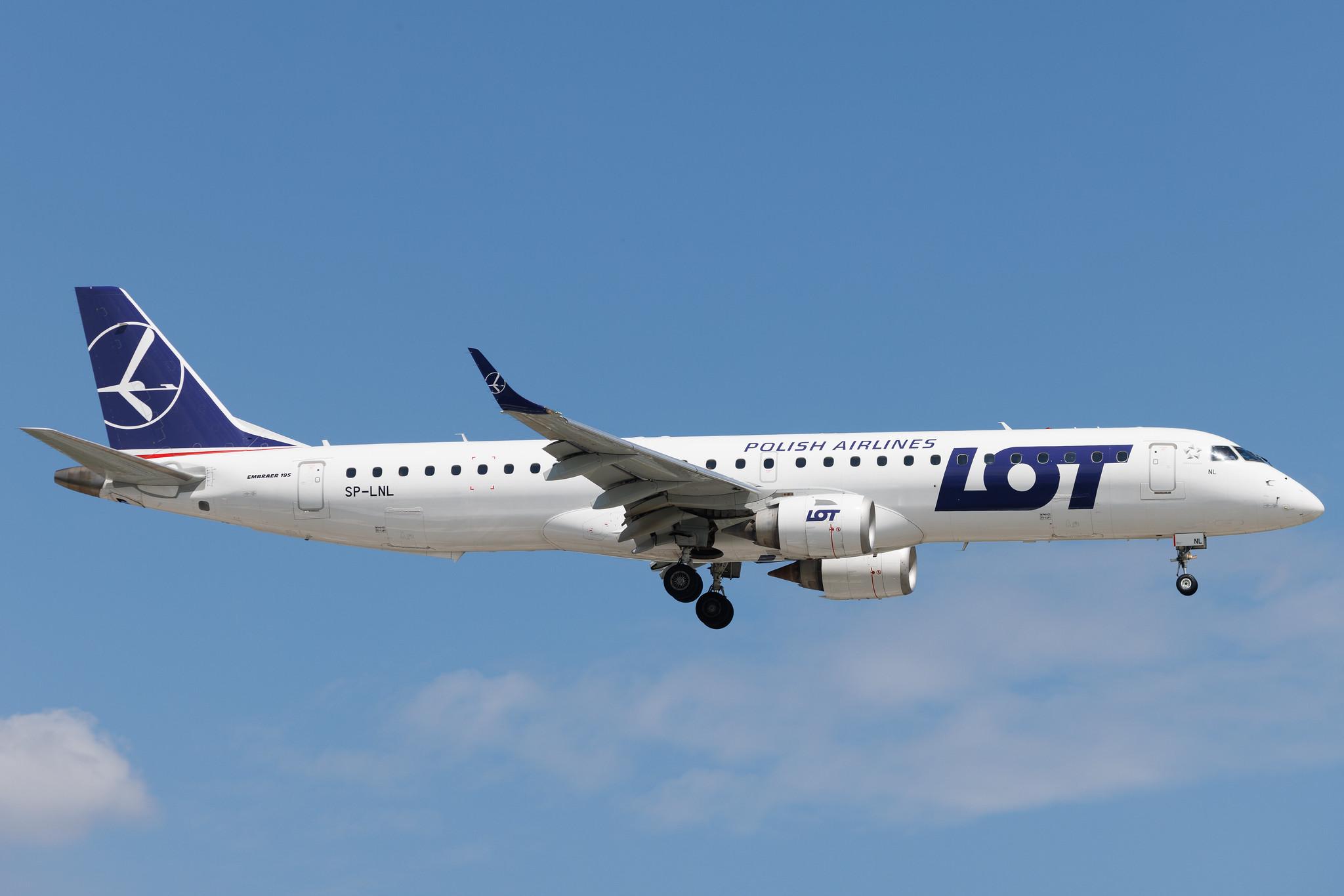 Warsaw Chopin Airport: LOT (LO / LOT) | Embraer E195LR E195 | SP-LNL | MSN 19000382