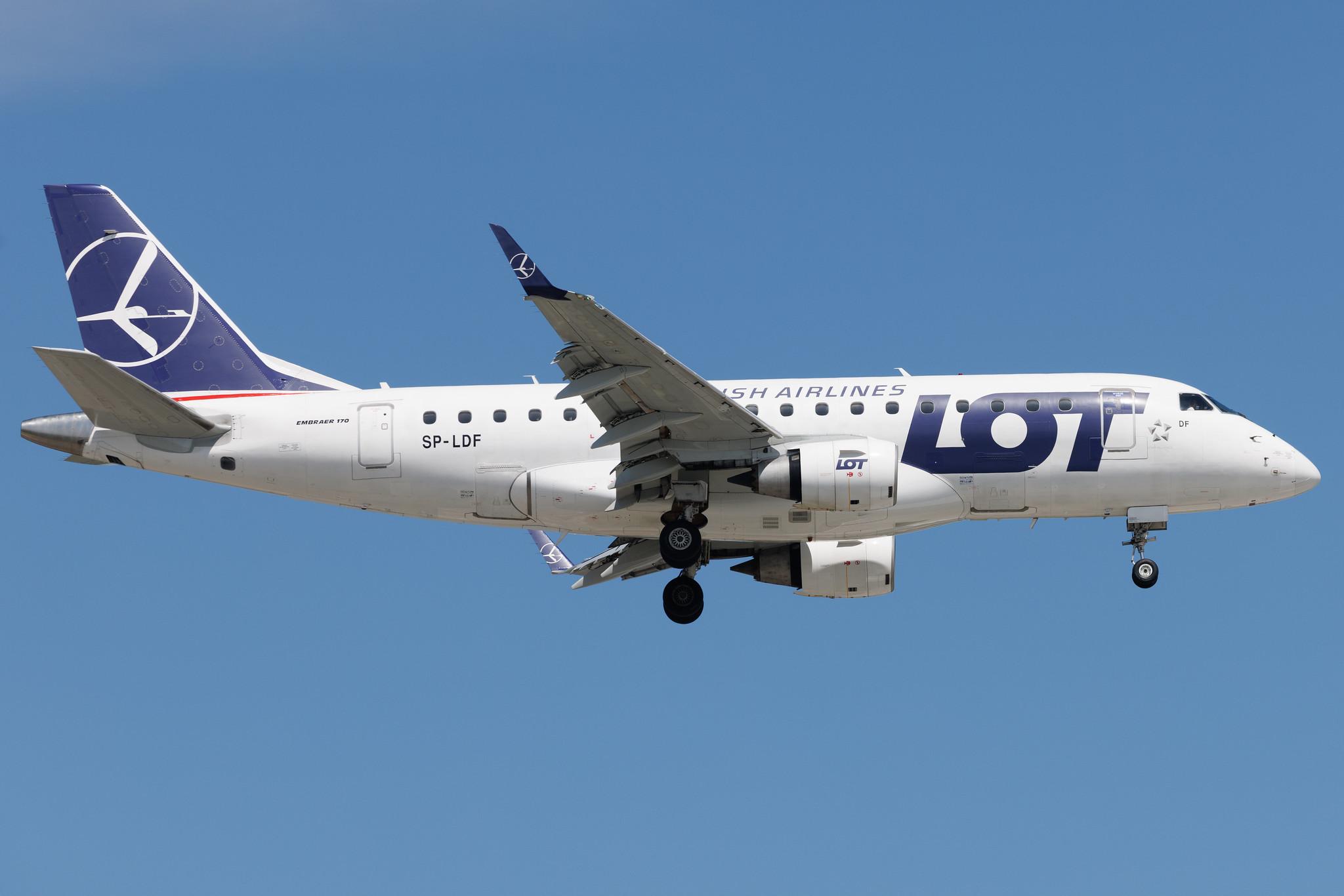 Warsaw Chopin Airport: LOT (LO / LOT) | Embraer E170STD E170 | SP-LDF | MSN 17000035