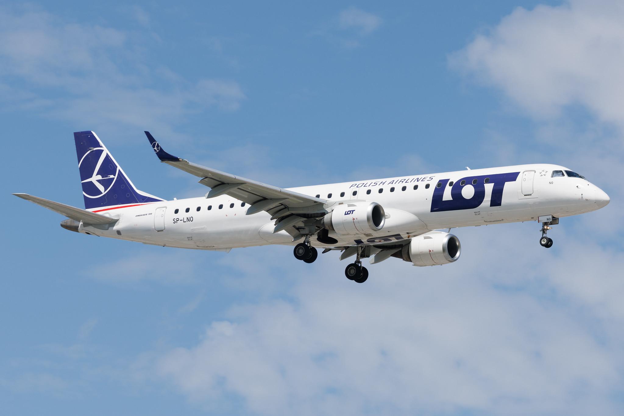 Warsaw Chopin Airport: LOT (LO / LOT) | Embraer E195LR E195 | SP-LNO | MSN 19000084