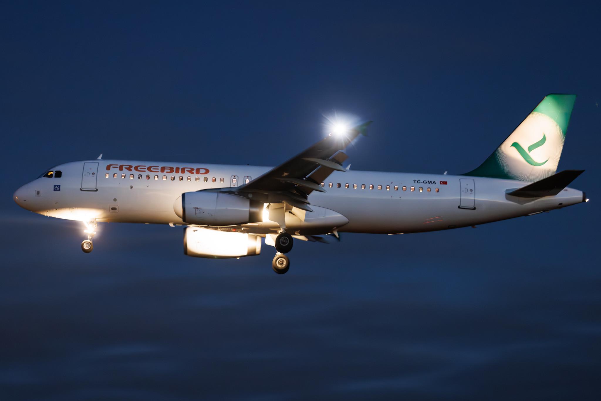 Hamburg Airport: Freebird Airlines (FH / FHY) | Airbus A320-232 A320 | TC-GMA | MSN 03873