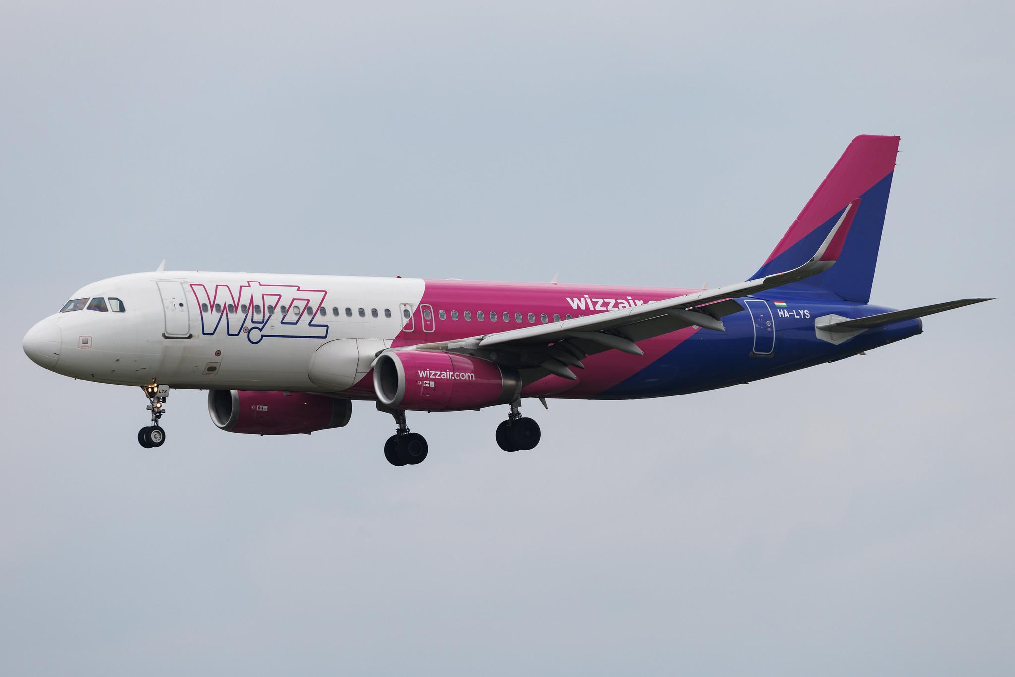 Hamburg Airport: Wizz Air (W6 / WZZ) | Airbus A320-232 A320 | HA-LYS | MSN 06662