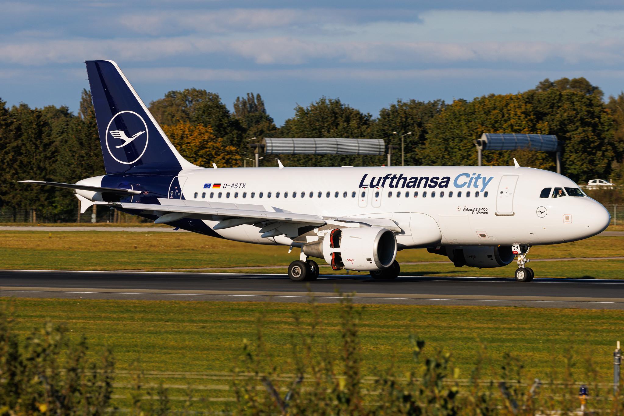 Hamburg Airport: Lufthansa City (VL / LHX) | Airbus A319-112 A319 | D-ASTX | MSN 3202