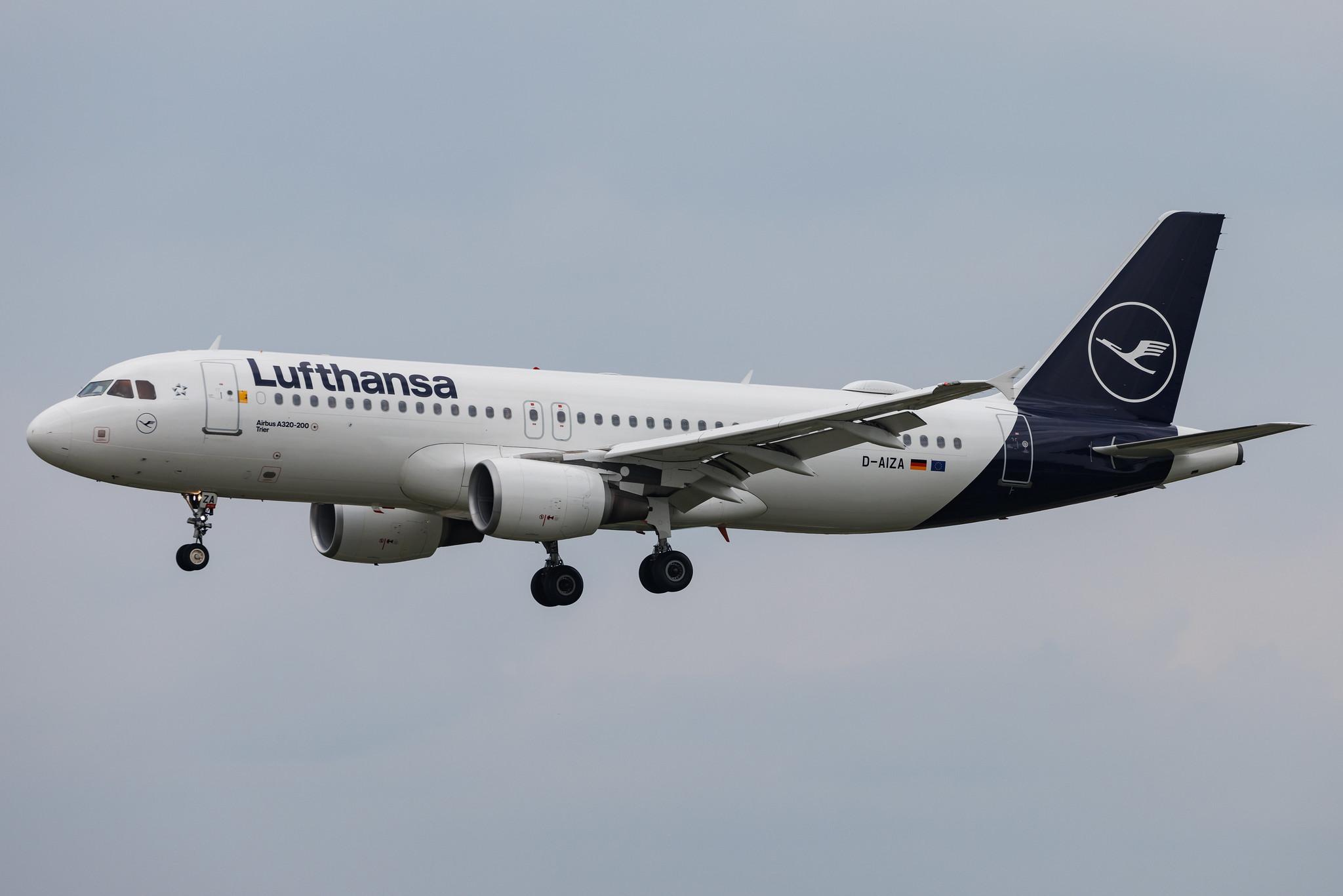 Hamburg Airport: Lufthansa (LH / DLH) | Airbus A320-214 A320 | D-AIZA | MSN 4097