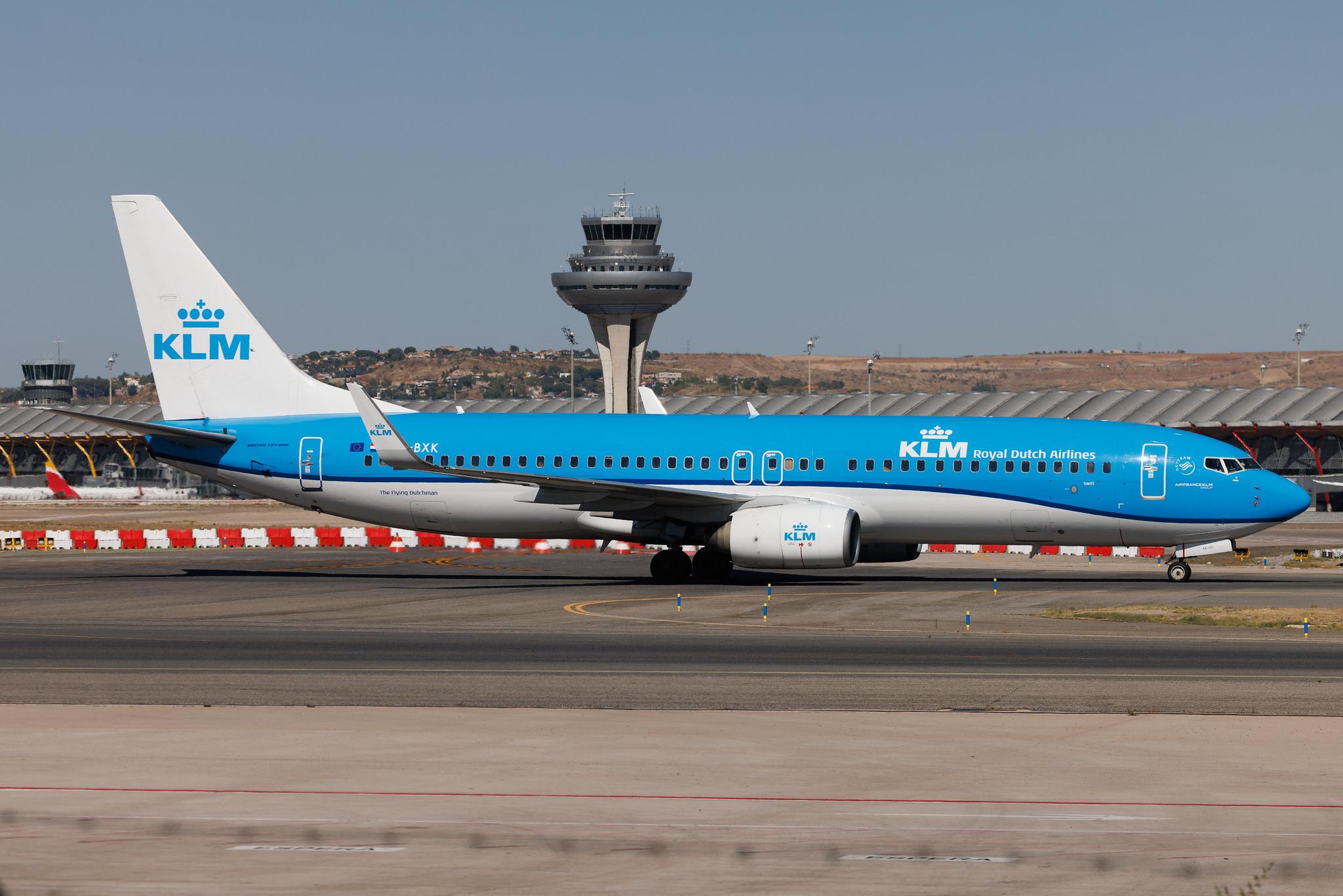 Madrid Barajas Airport: KLM (KL / KLM) | Boeing 737-8K2 B738 | PH-BXK | MSN 29598